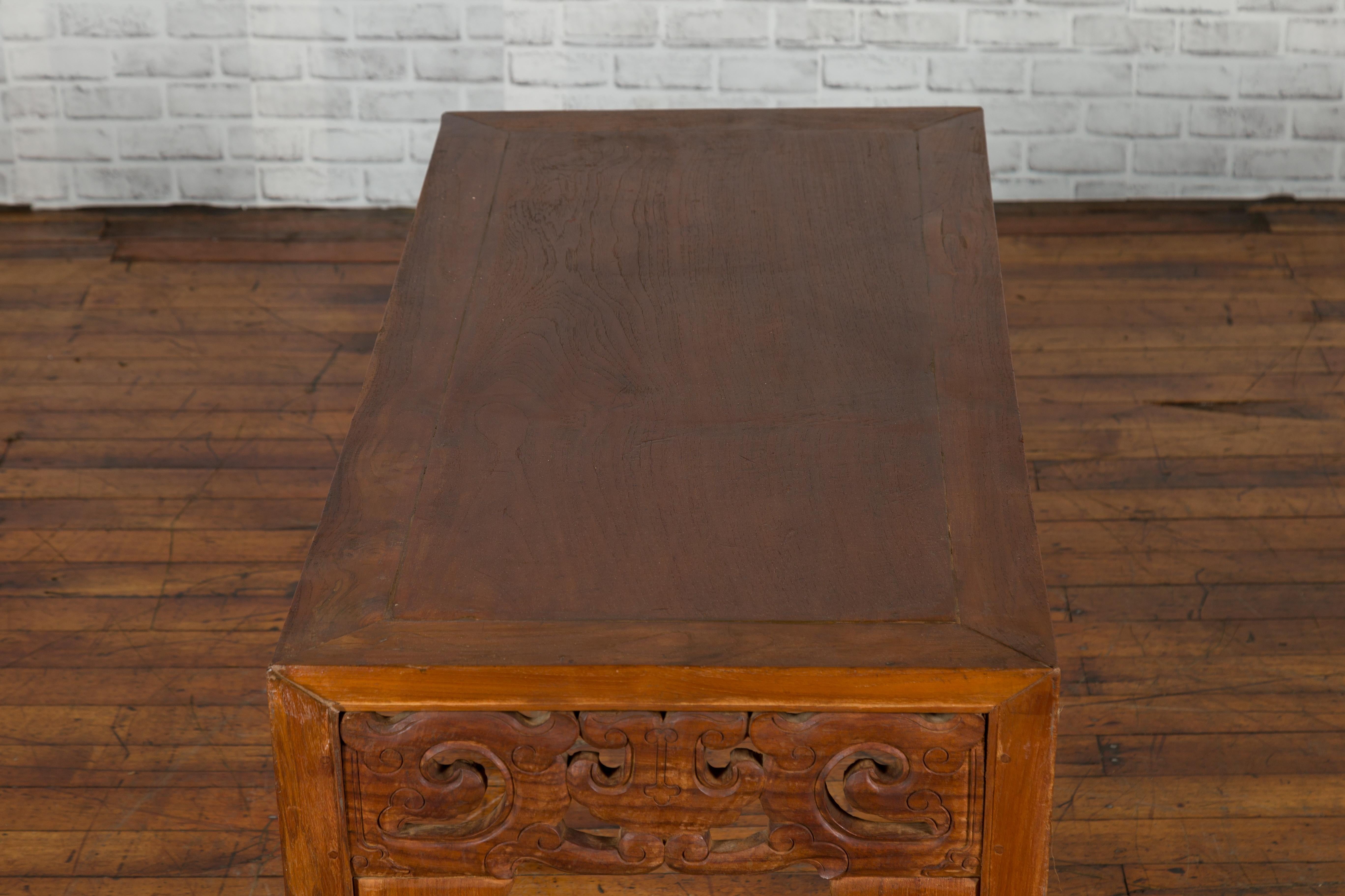 Chinese Antique Low Side Table with Cloud-Carved Apron and Horsehoof Feet For Sale 4