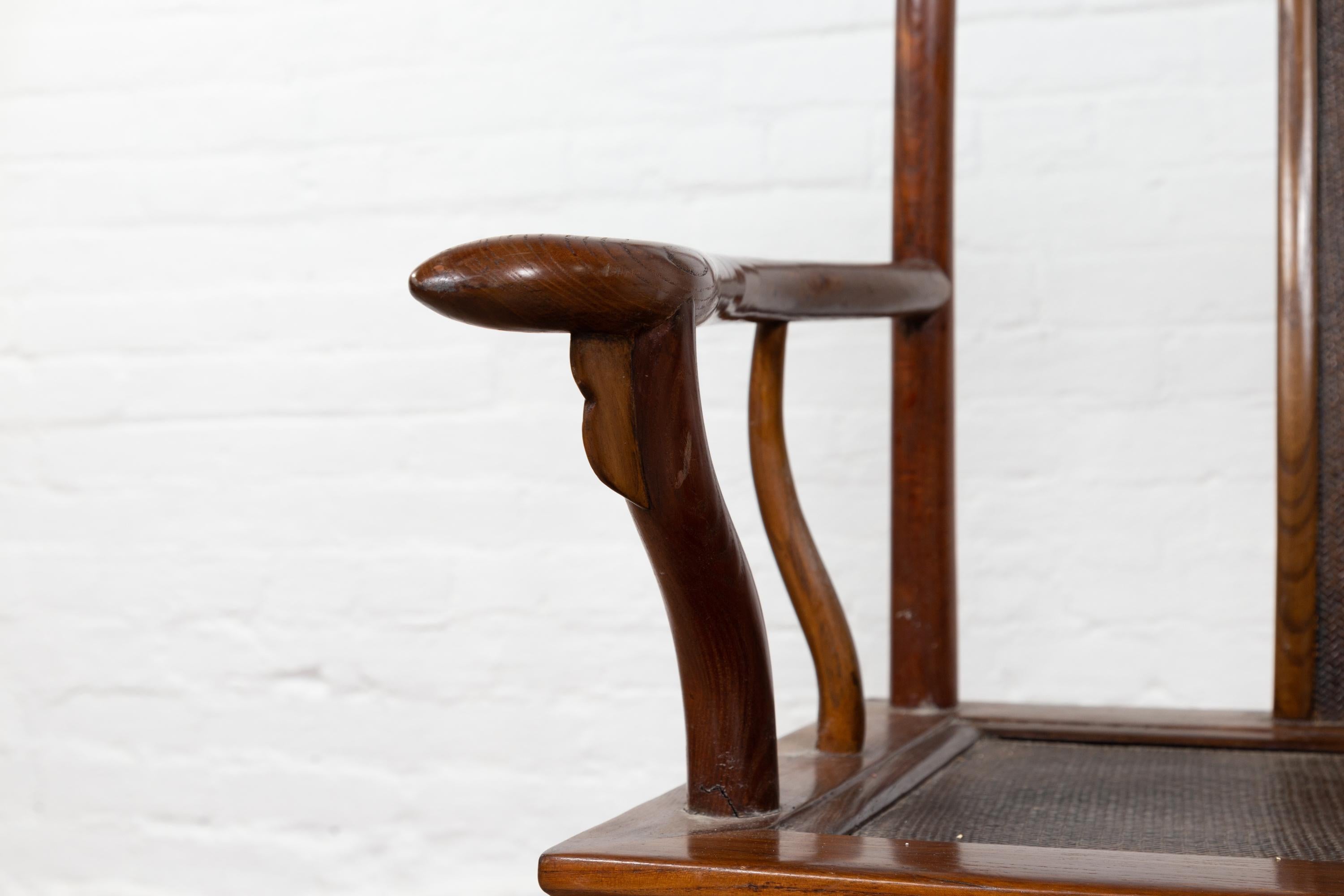 Chinois Chaise d'érudit à lampe suspendue de style Ming Ming avec assise et dossier en rotin en vente
