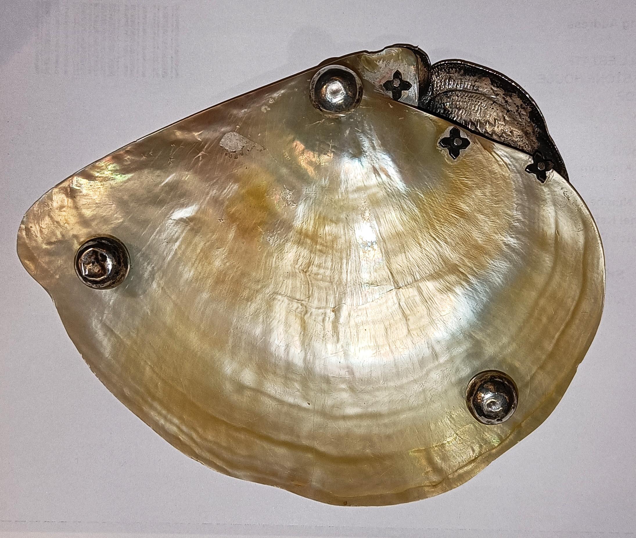 Hand-Crafted Chinese Antique mother of Pearl shell silver caviar dish Asian arts For Sale