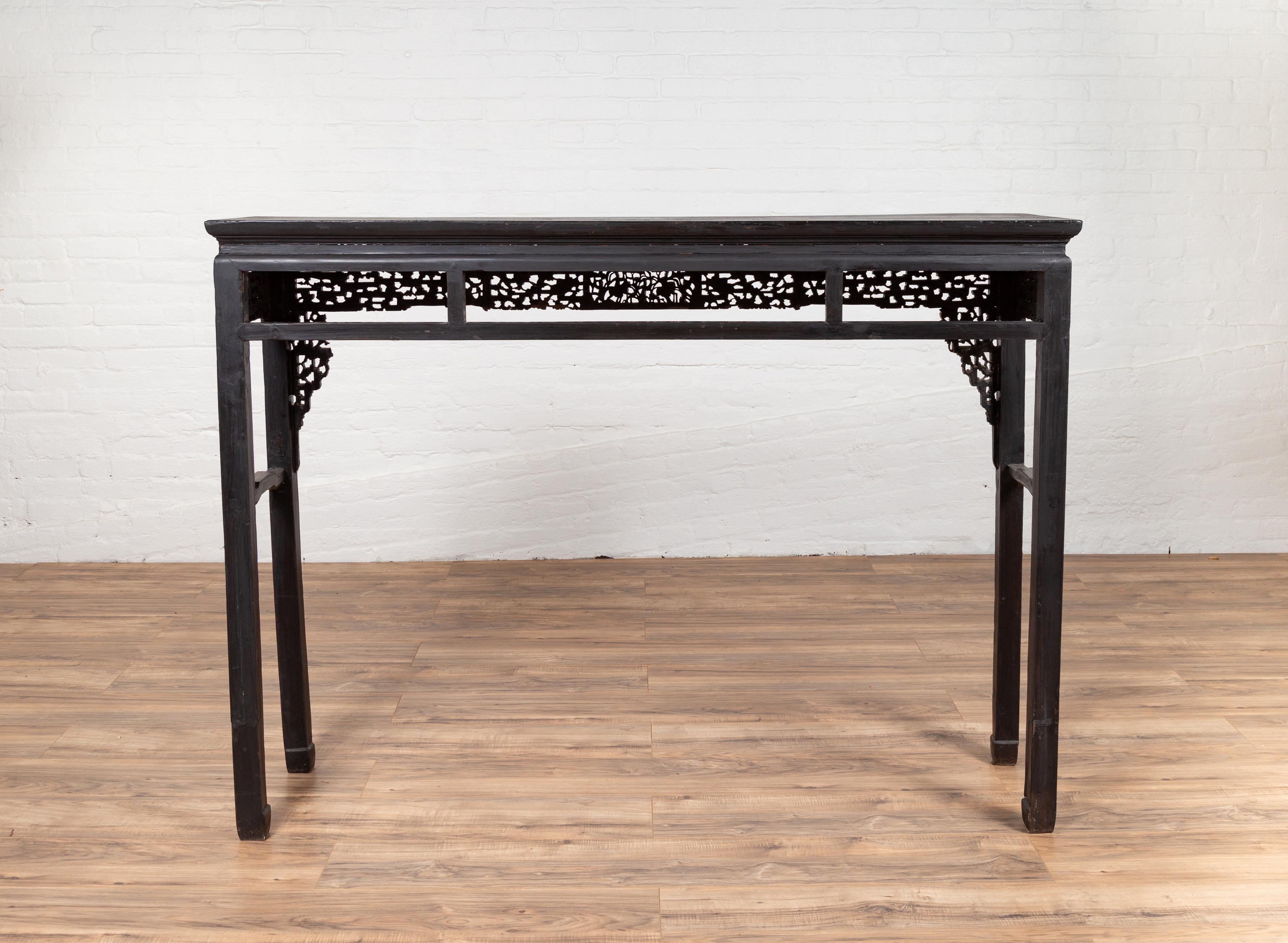 Chinese Antique Parcel-Gilt Black Altar Console Table with Carved Floral Décor 5