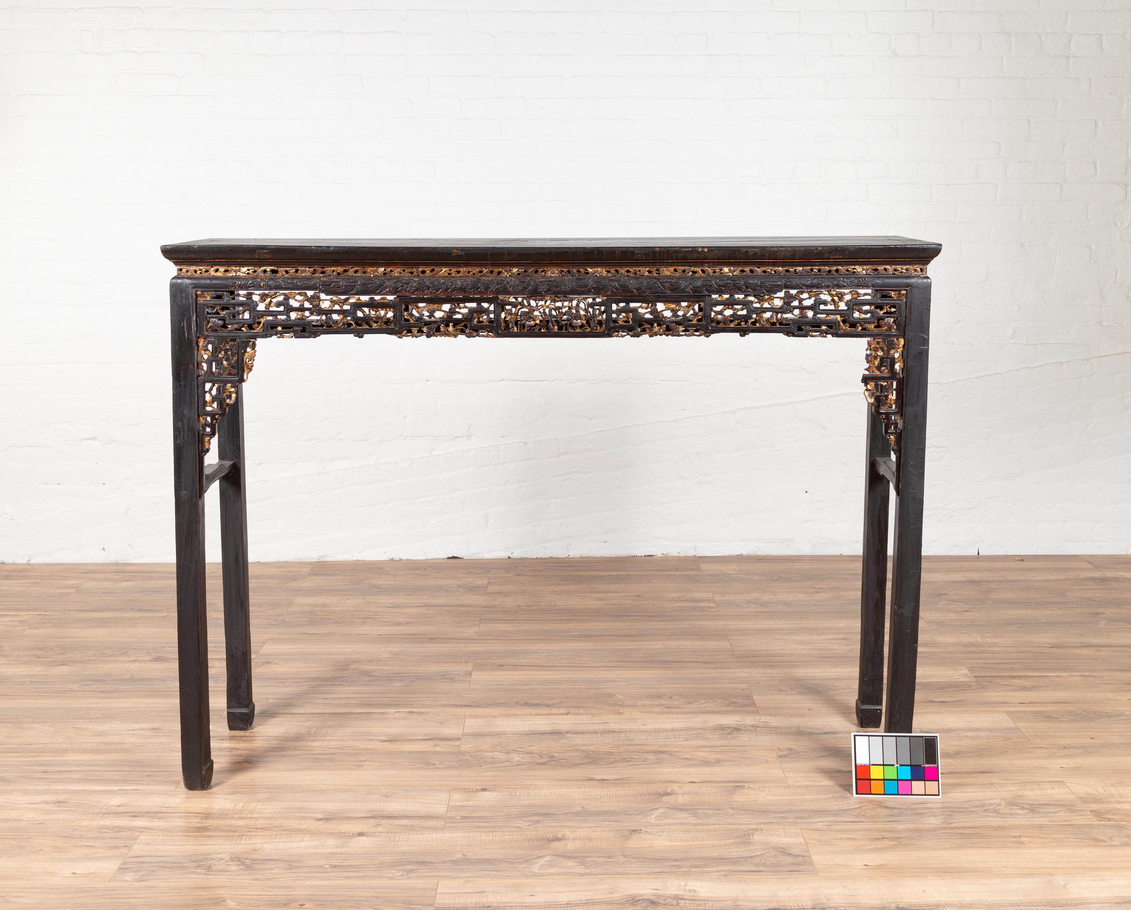Chinese Antique Parcel-Gilt Black Altar Console Table with Carved Floral Décor 10