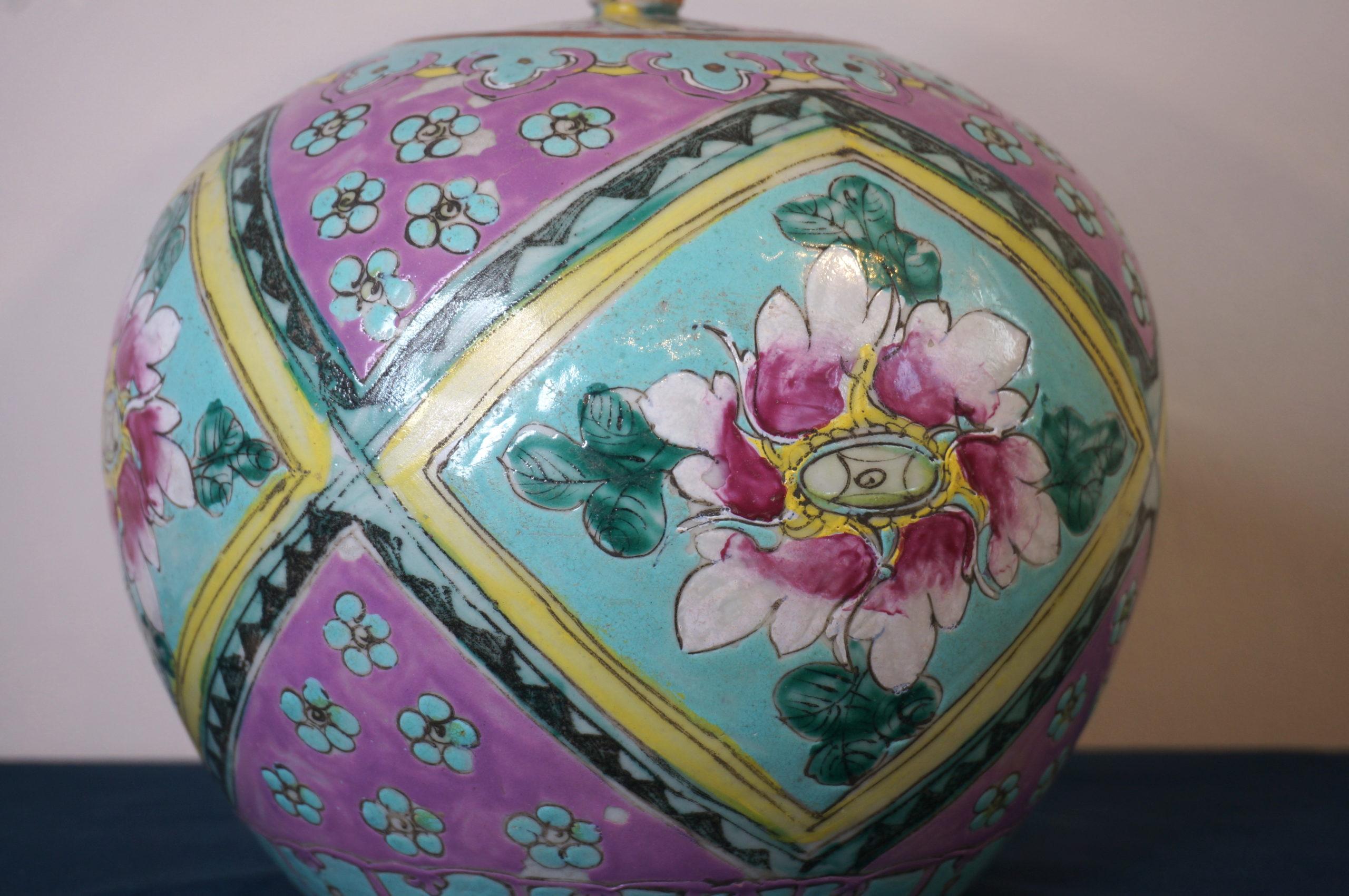 Chinese Antique porcelain ginger jar, South-East Asia, Guangxu 1900 For Sale 1