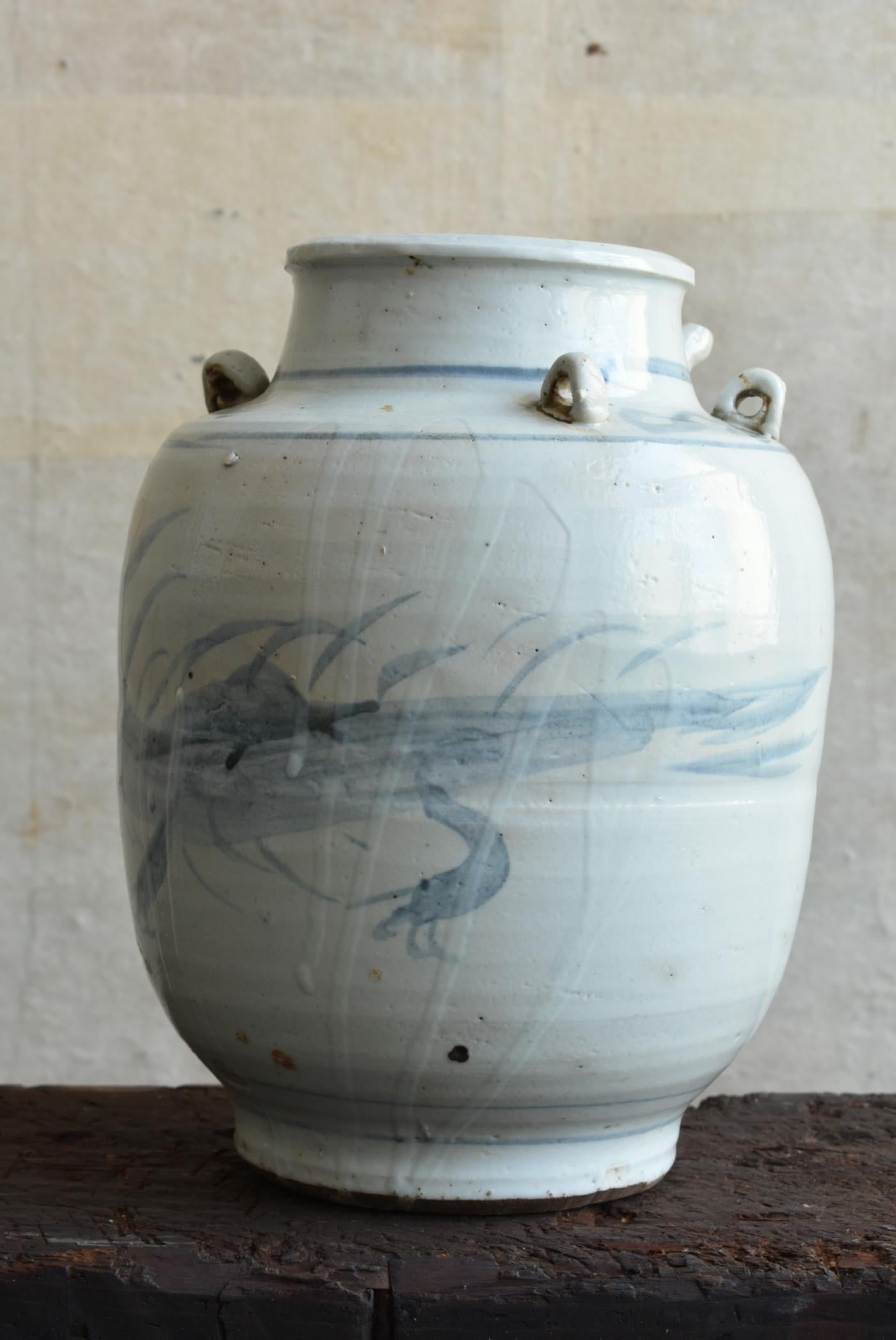 Glazed Chinese antique pottery dyed vase/19th century/Qing dynasty/Dragon pattern For Sale