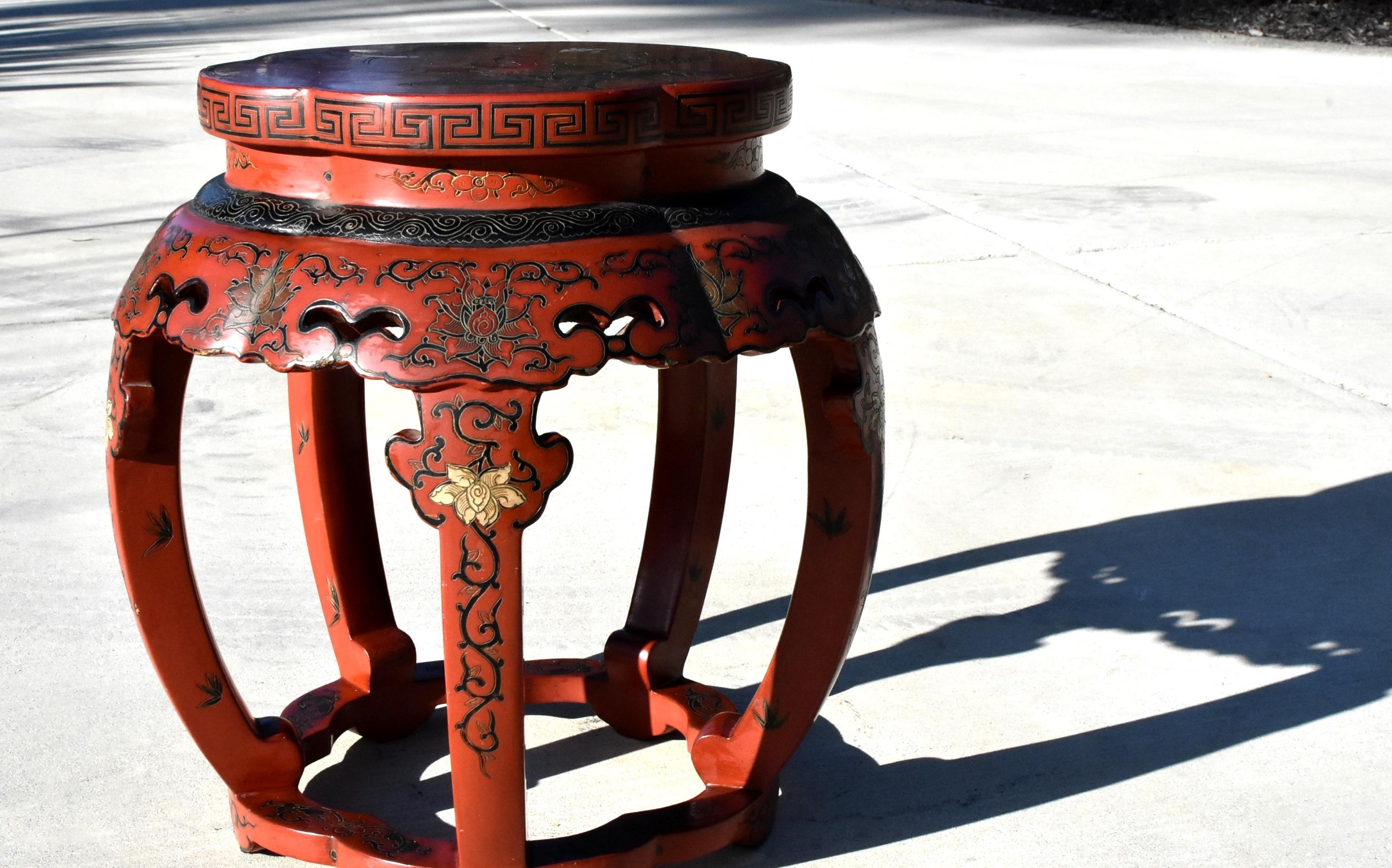 Chinese Antique Red Lacquered Stool In Good Condition In Somis, CA