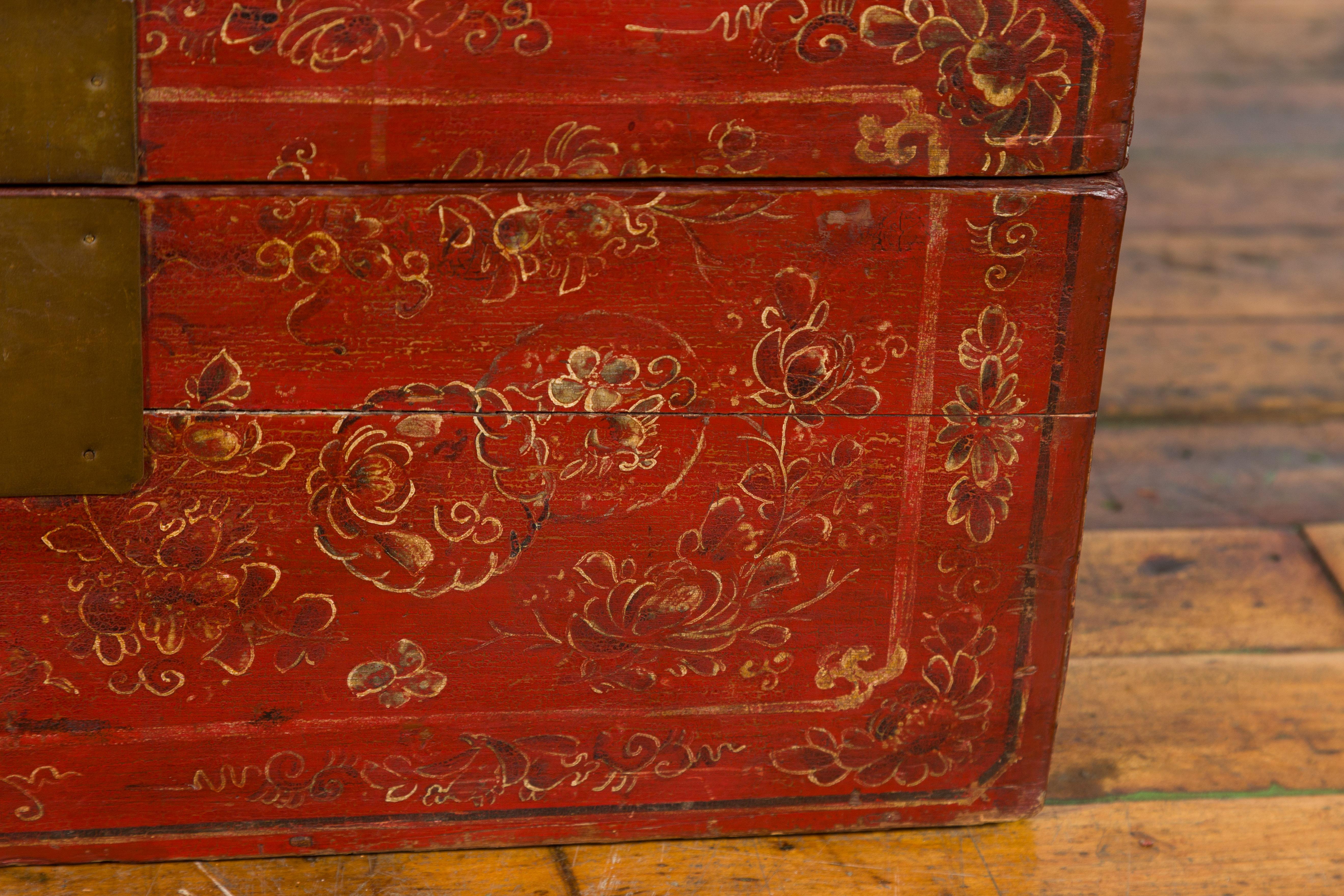 Chinese Antique Red Lacquered Trunk with Hand-Painted Floral Décor 5