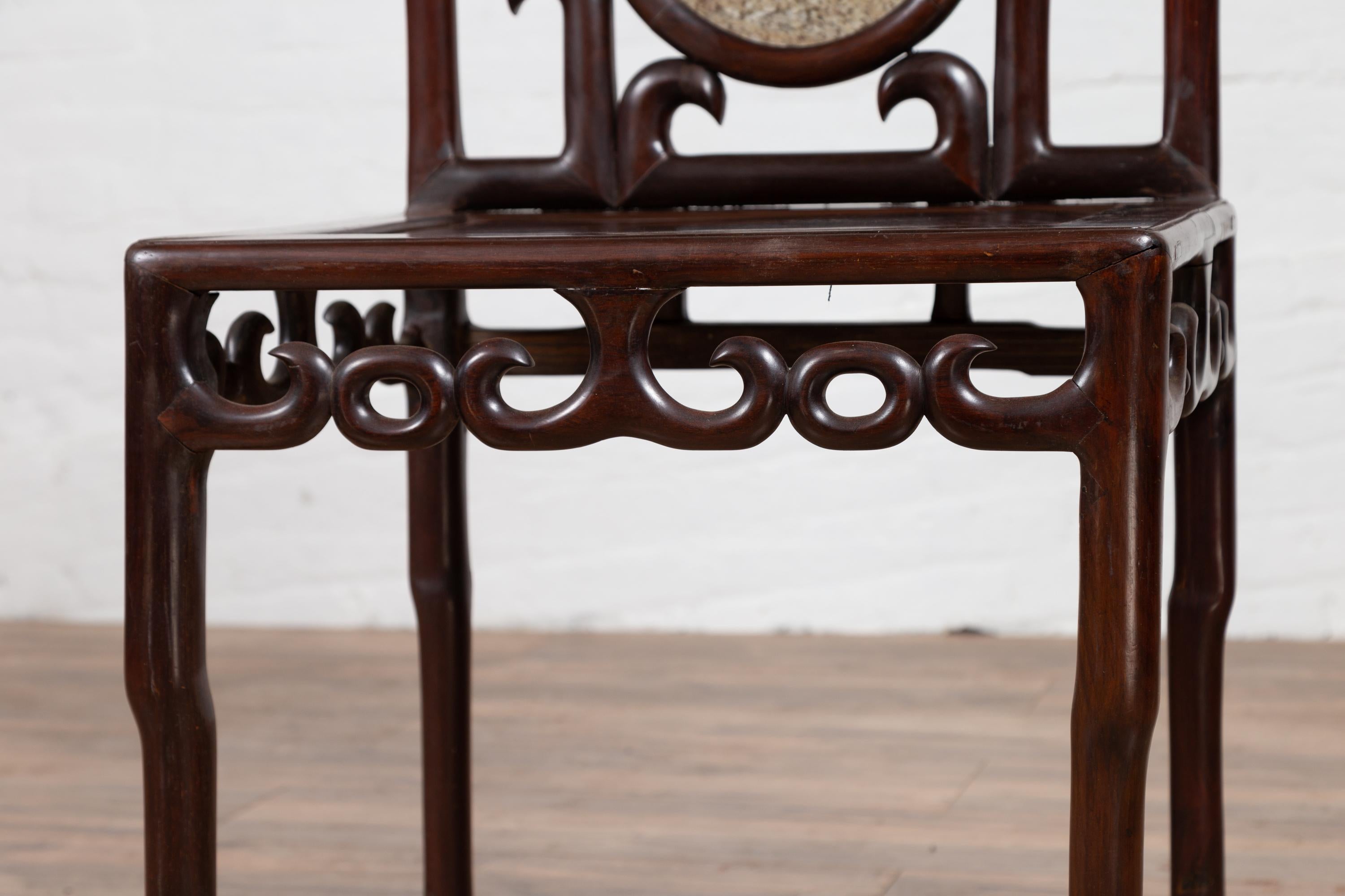Chinese Antique Rosewood Side Chair with Open Fretwork and Marble Medallion For Sale 1