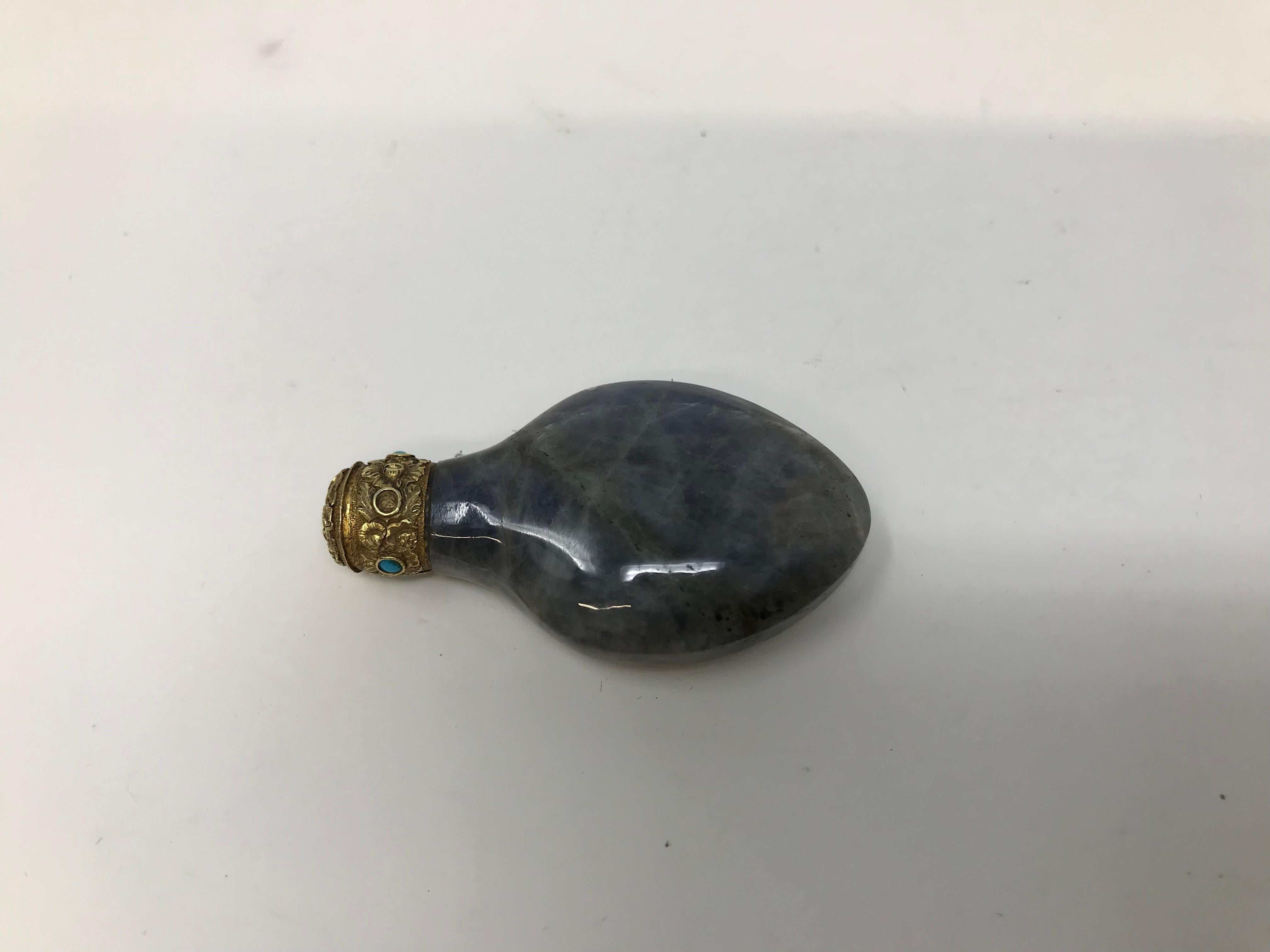 Tabatière chinoise ancienne en or 18 carats, labradorite et turquoise en vente 2