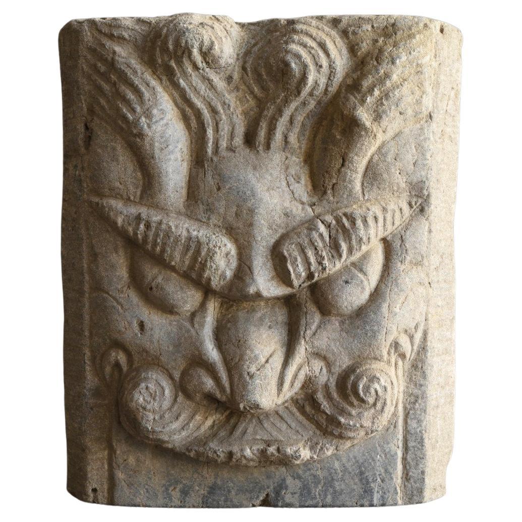 Chinesische antike Steingravur eines Drachens oder Dämonen/vor dem 20. Jahrhundert im Angebot