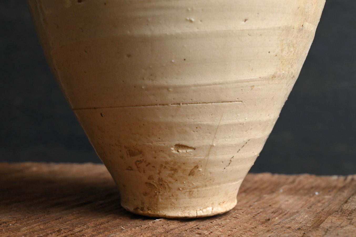 Vaso antico cinese in ceramica bianca del 17° secolo/vaso scavato/ in vendita 7