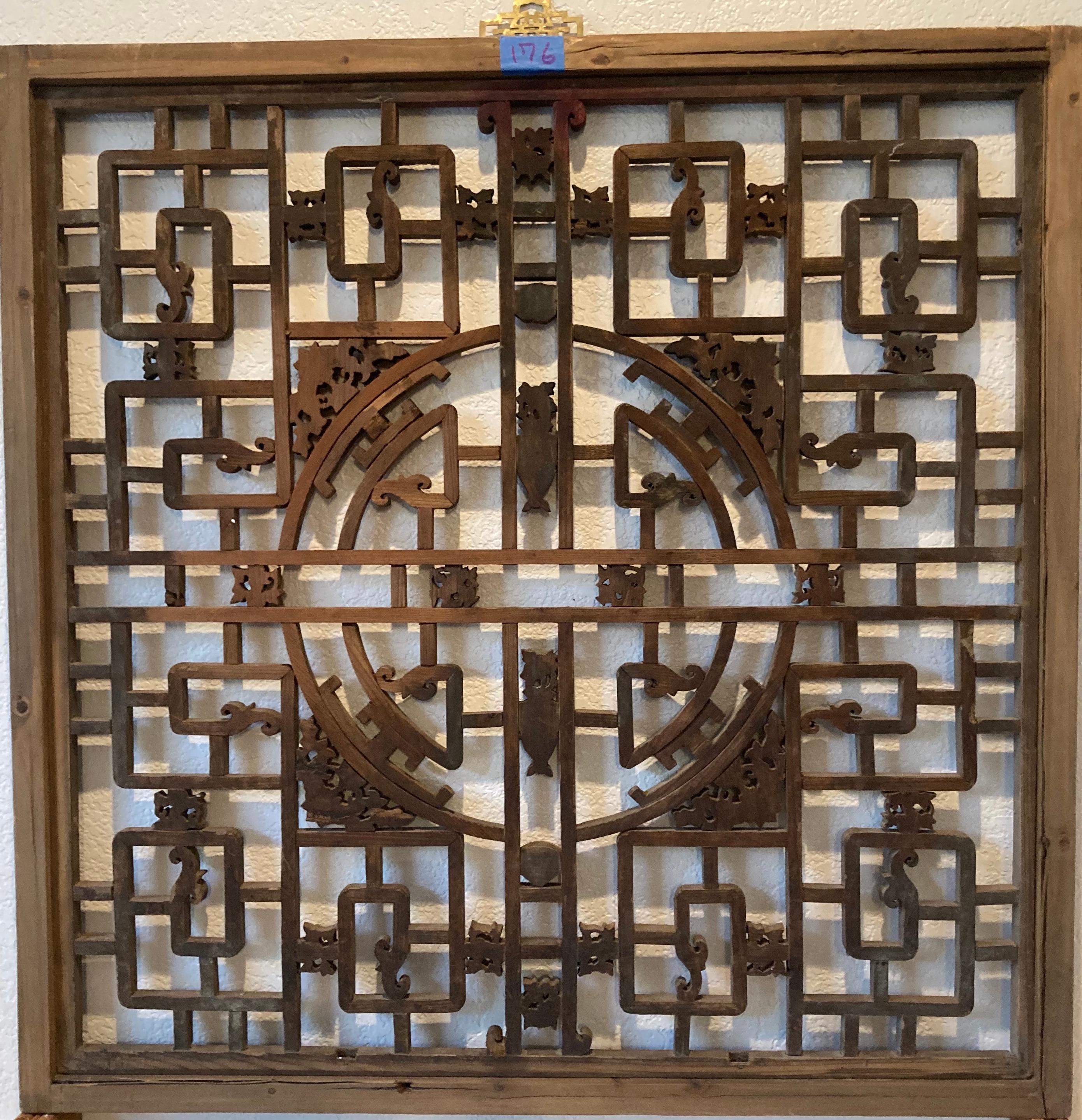 Sculpté Panneau en bois ancien chinois en vente