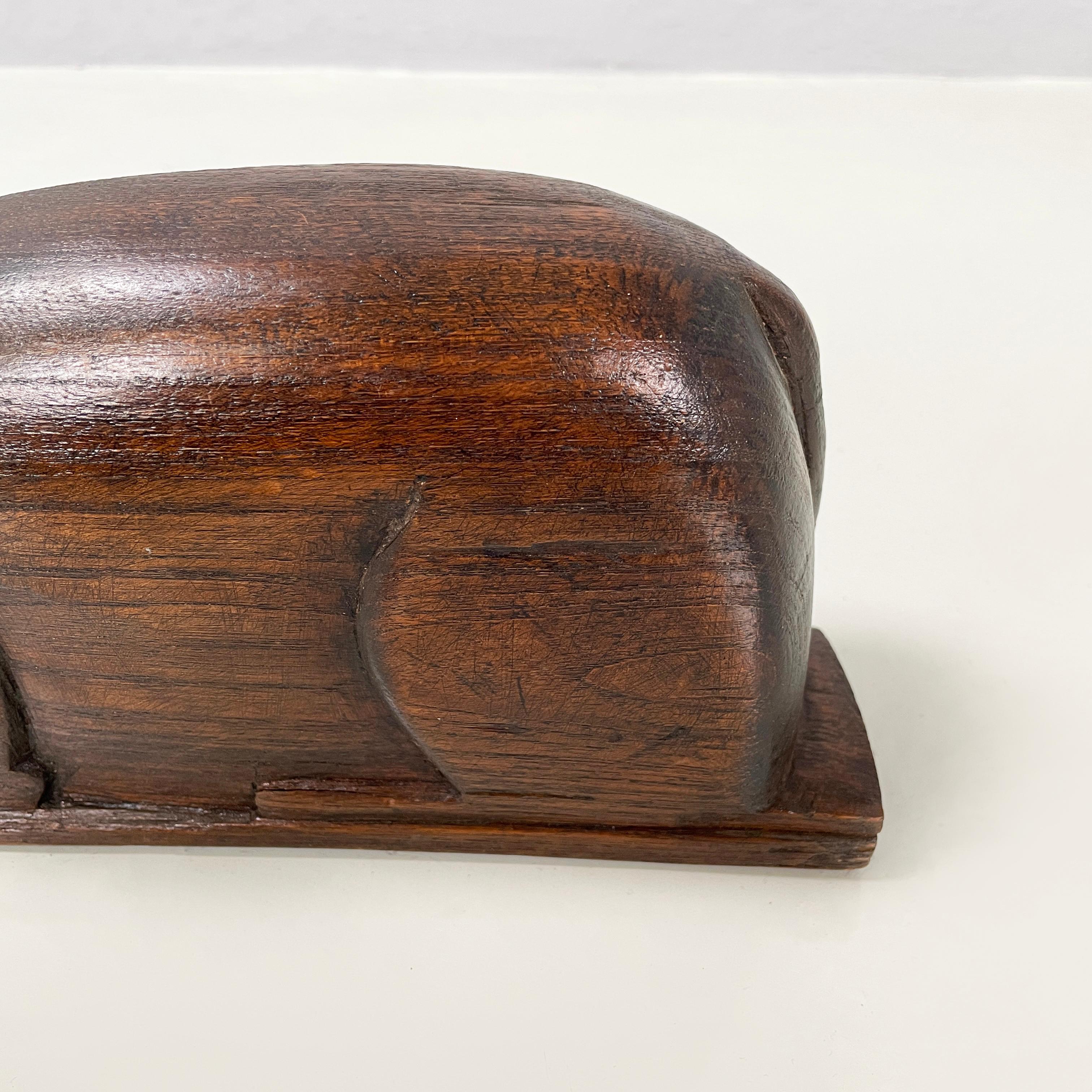 Boîte ou porte-objets chinois antique en bois pour chat, années 1920 en vente 5