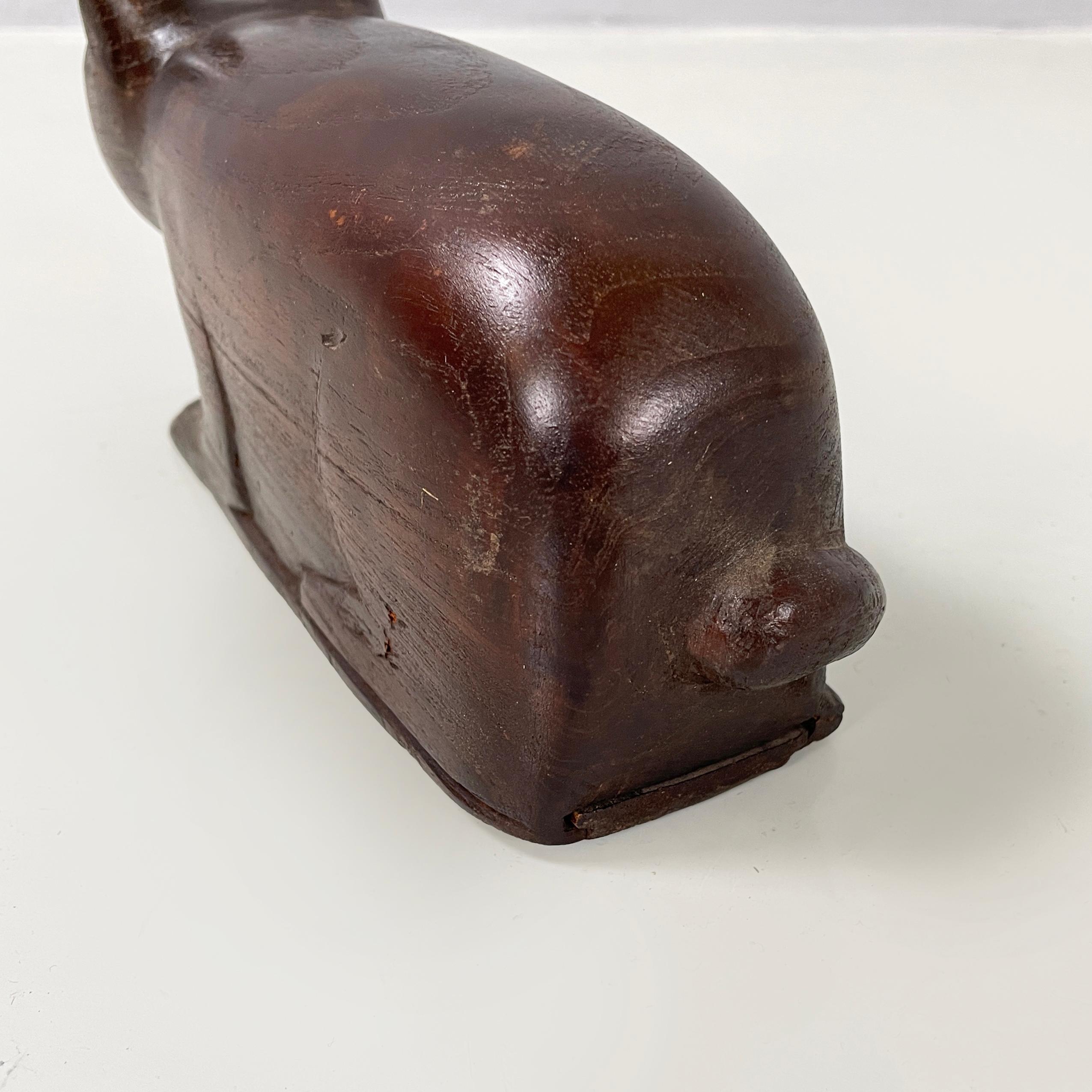 Chinese antique Wooden cat jewelry box or object holder, 1920s For Sale 8