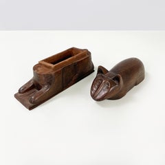 Chinese antique Wooden cat jewelry box or object holder, 1920s