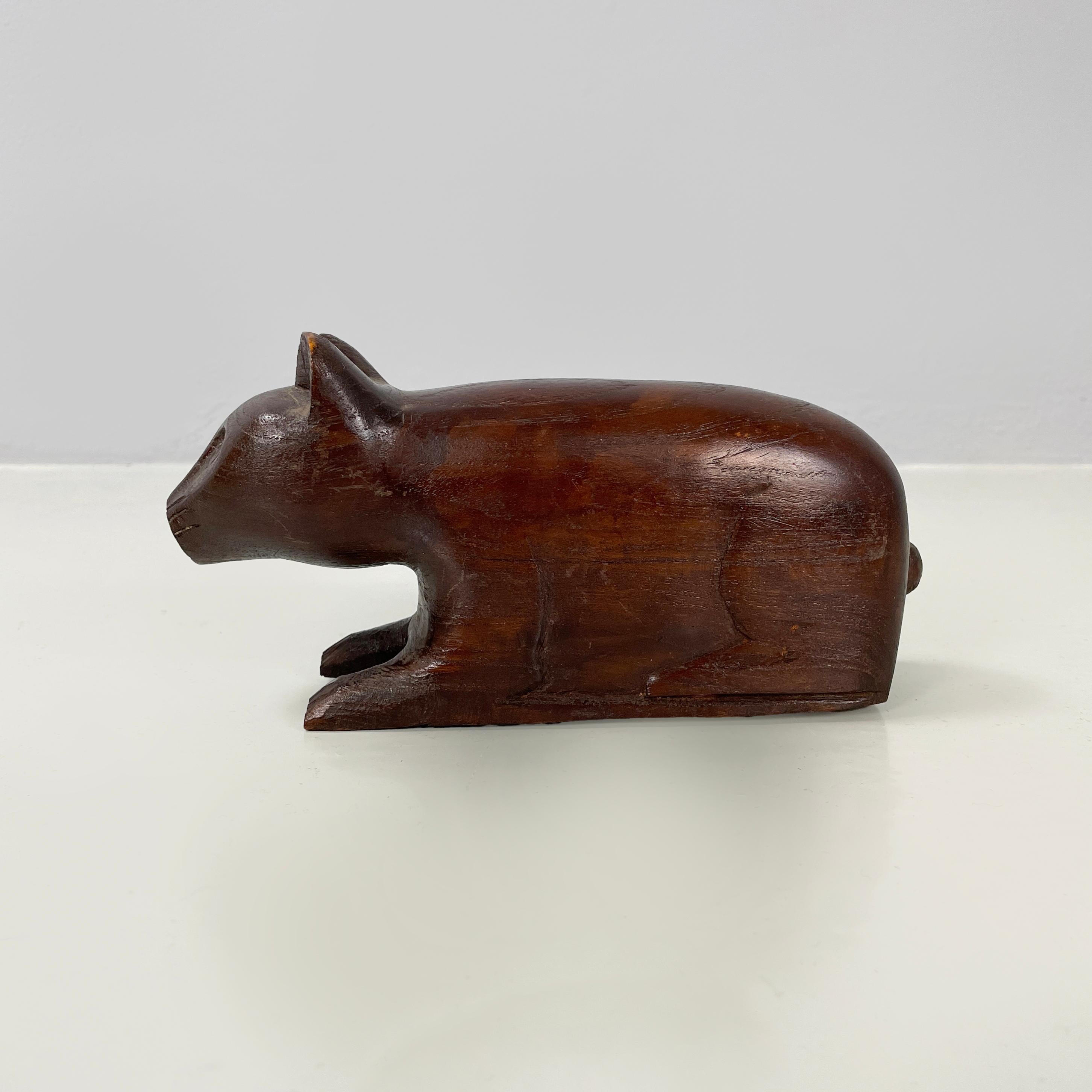 Chinese antique Wooden cat jewelry box or object holder, 1920s In Good Condition For Sale In MIlano, IT