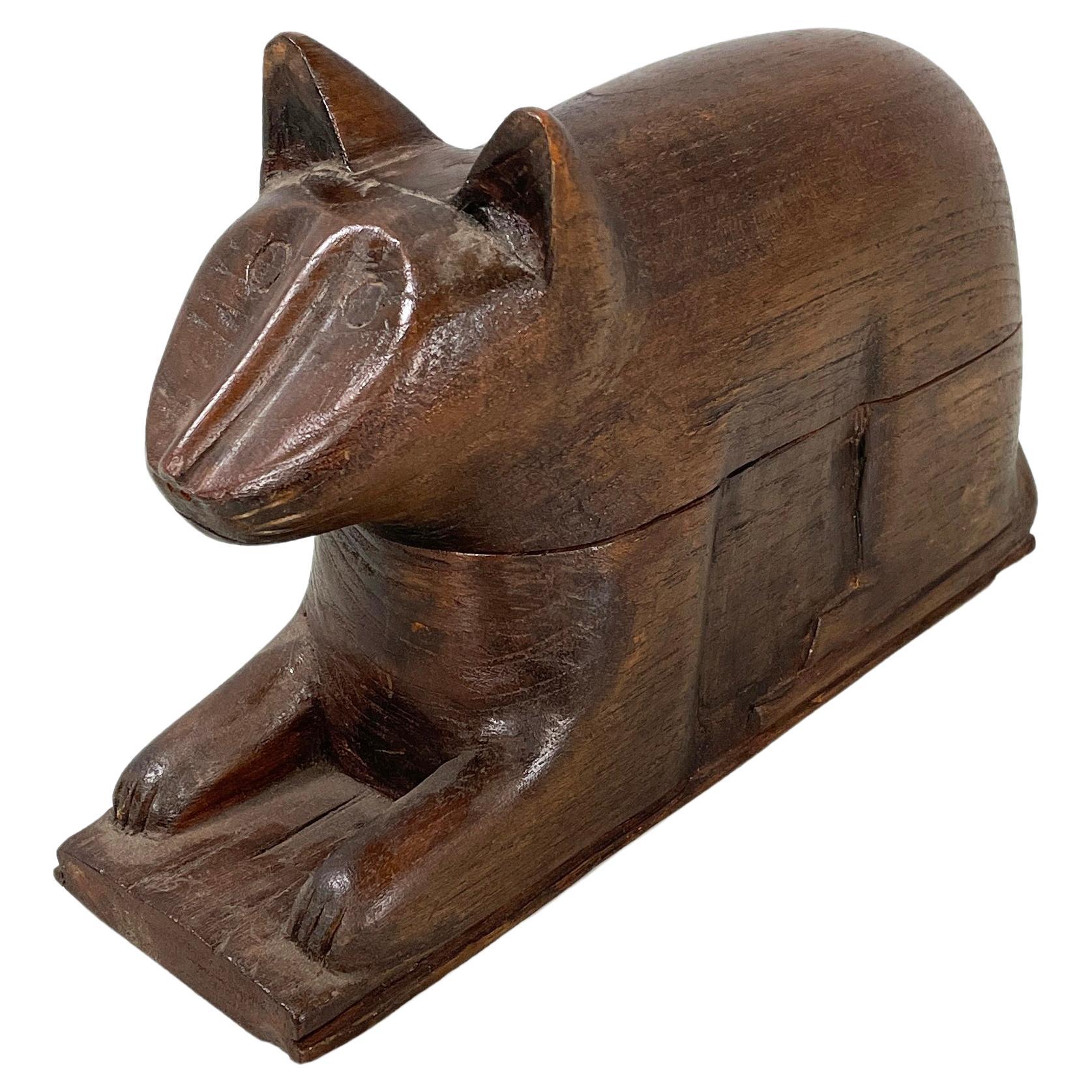 Chinesische antike hölzerne Katzen-Schmuckschatulle oder Objekthalter, 1920er Jahre im Angebot