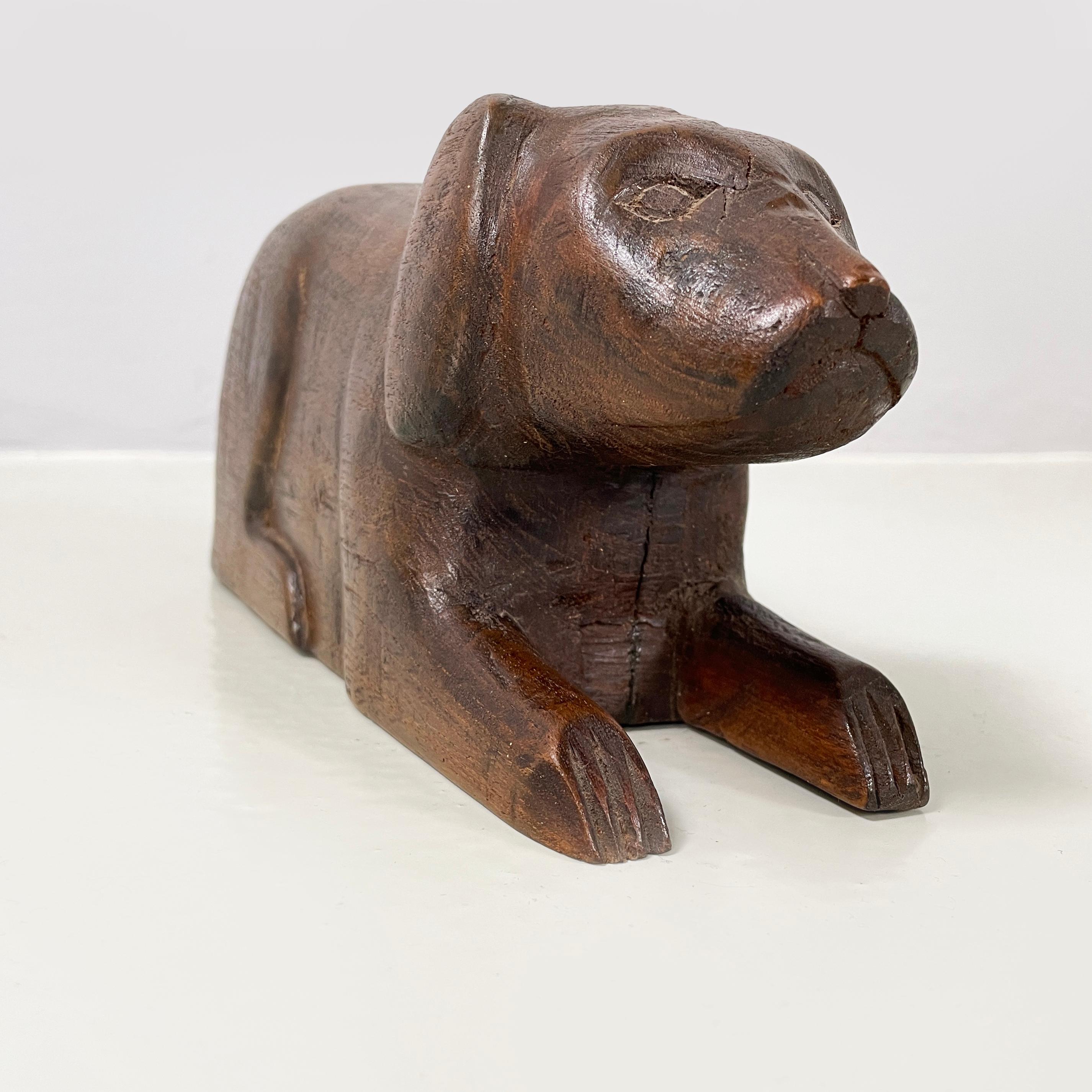 Chinesische antike Hundeschmuckschatulle aus Holz oder Objekthalter, 1920er Jahre im Angebot 4