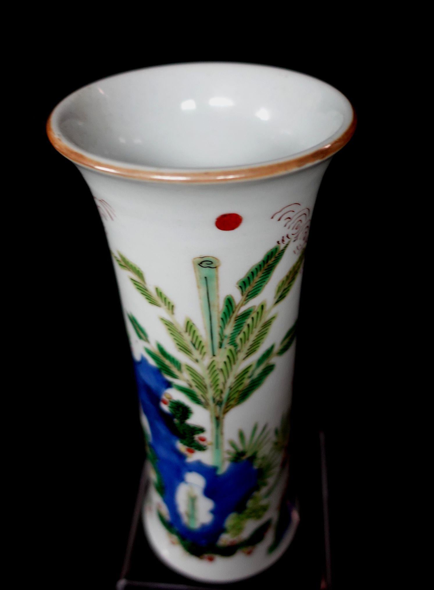 Chinese Antique Wu Tsai Beaker Form Vase, 19th Century, Ric.00036 For Sale 4