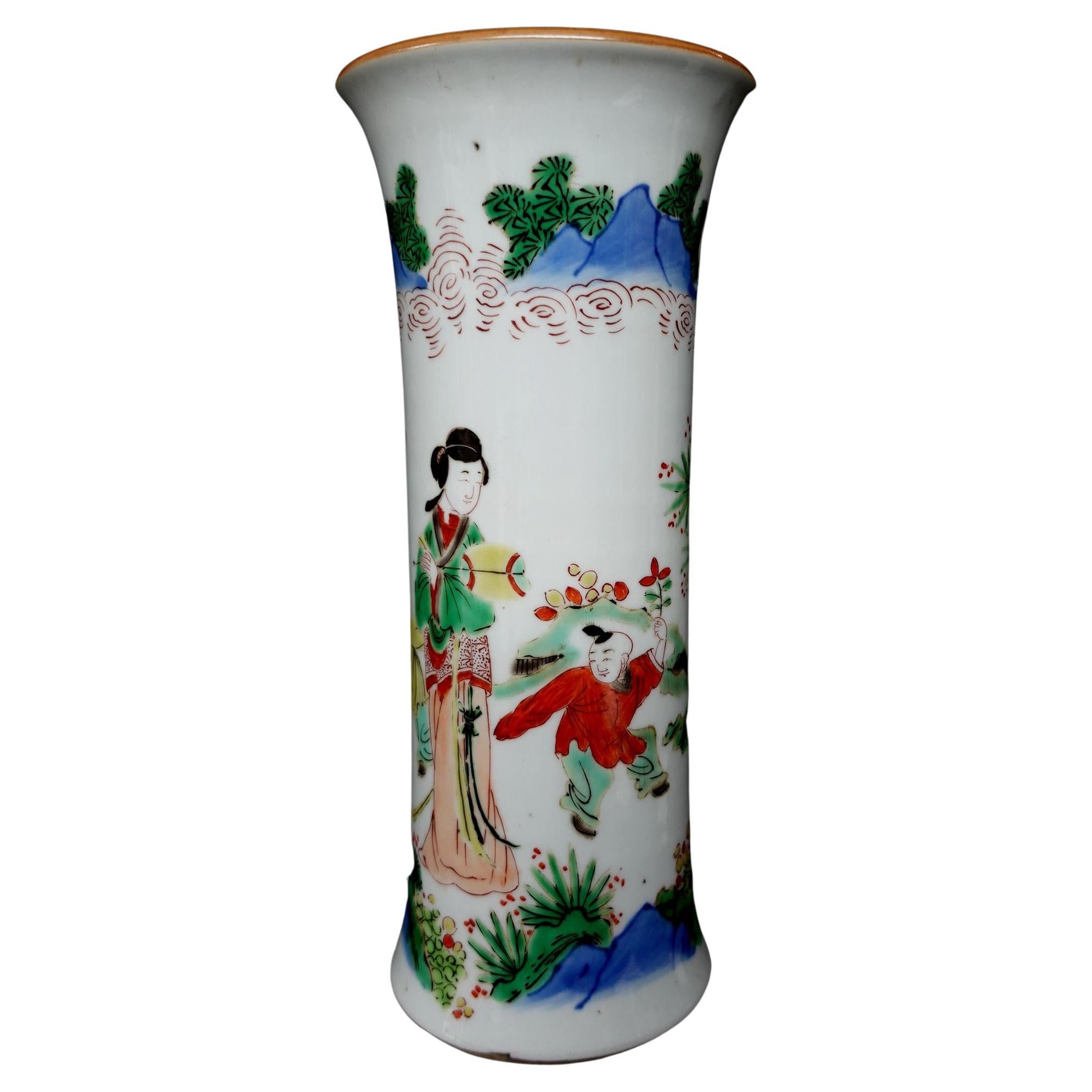 Chinese Antique Wu Tsai Beaker Form Vase, 19th Century, Ric.00036 For Sale