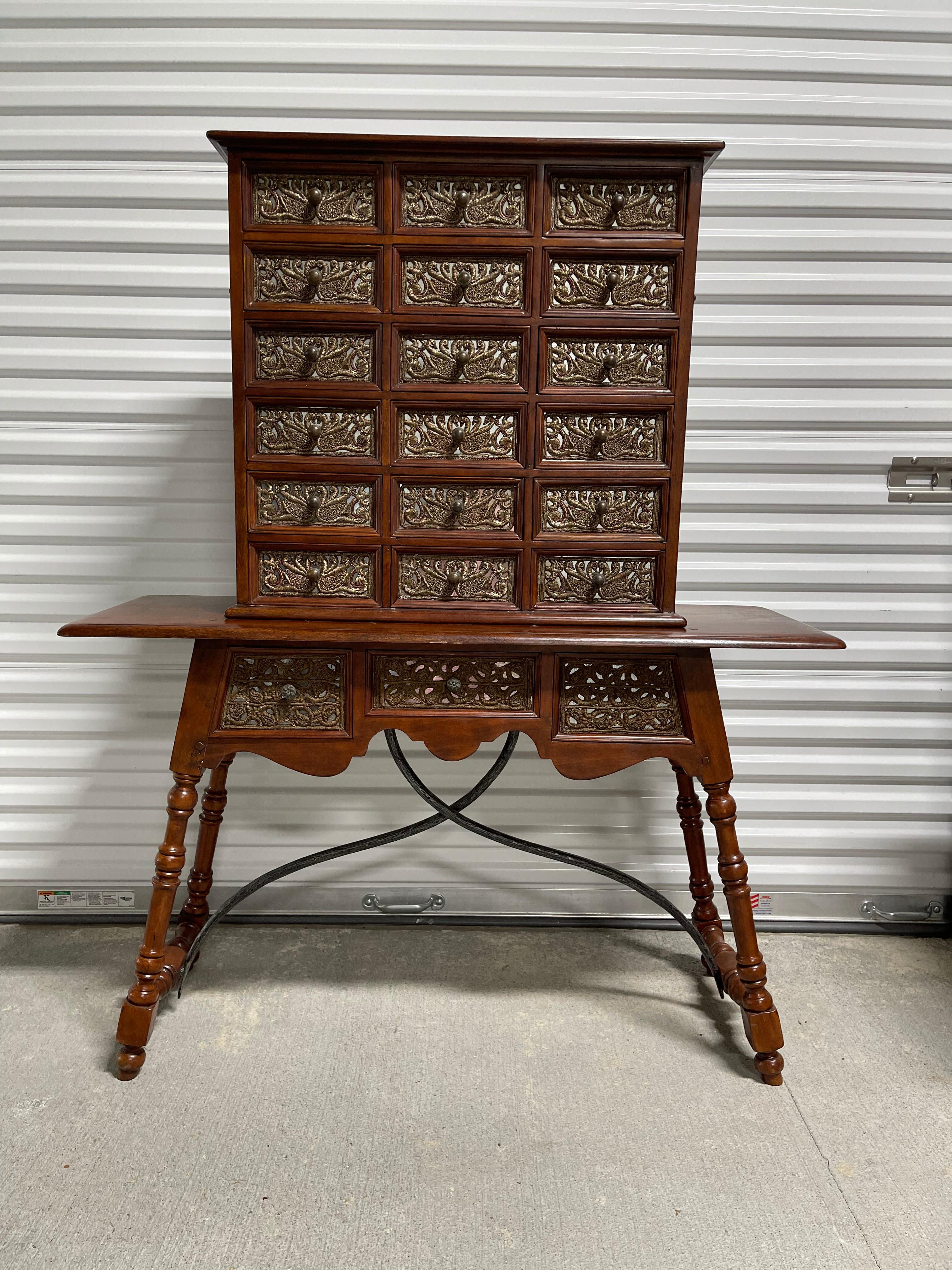 Chinese Apothecary cabinet with drawers on a table, early 20th century. 
Measures: Table - 15.5