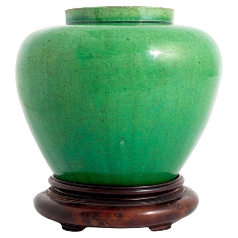 Chinese Apple Green Glazed Ceramic Jar For Sale