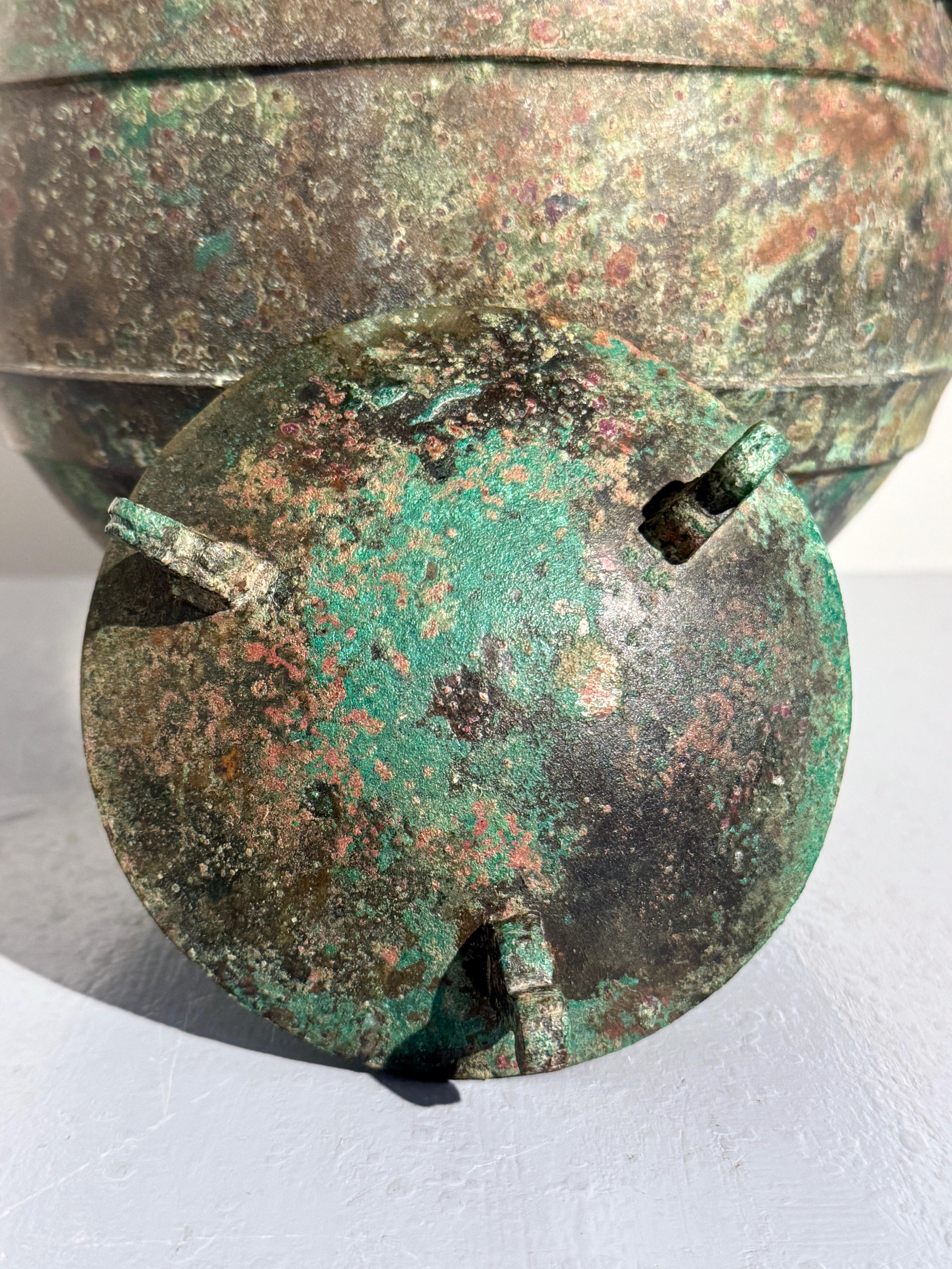 Chinese Archaic Bronze Hu and Cover, Han Dynasty (206 BC - 220 AD), China For Sale 11