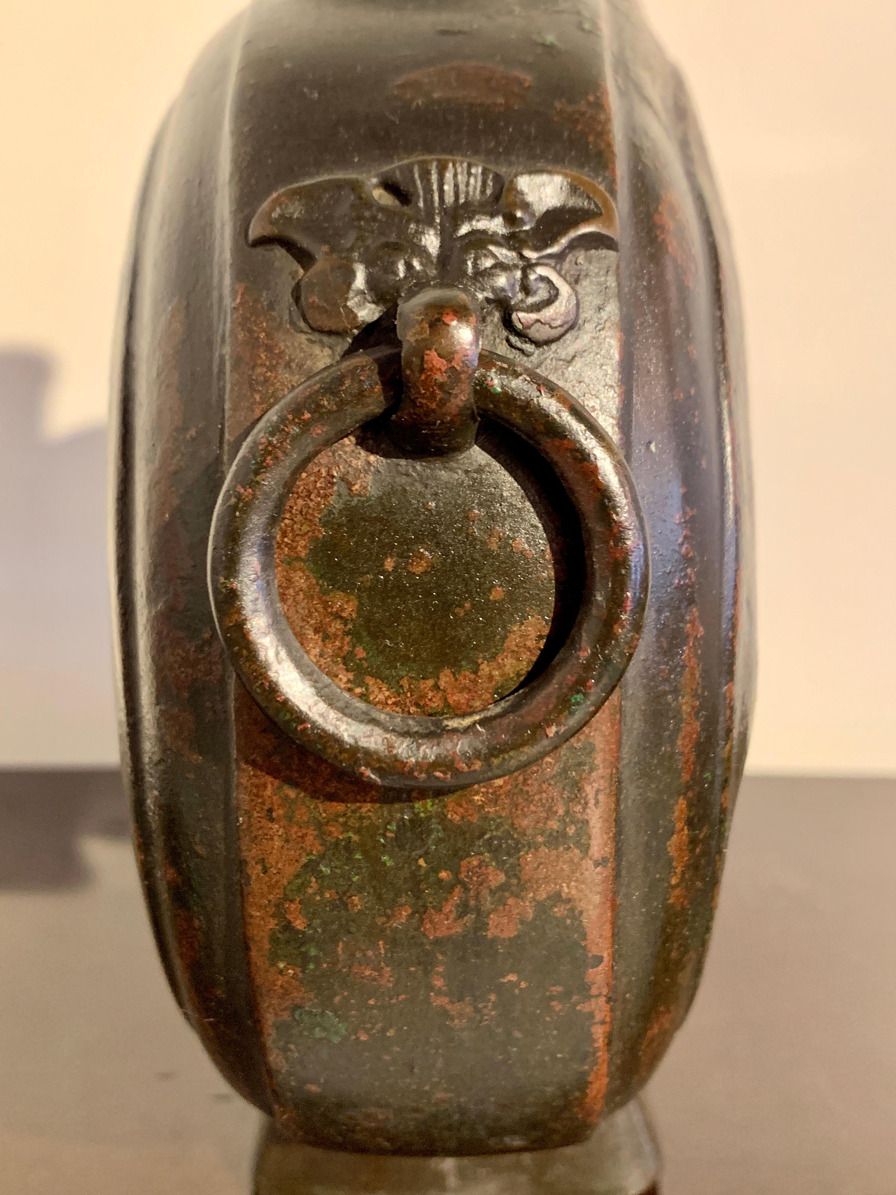 Vase à vin en bronze archéologique chinois, Bianhu, dynastie Han, Chine en vente 10