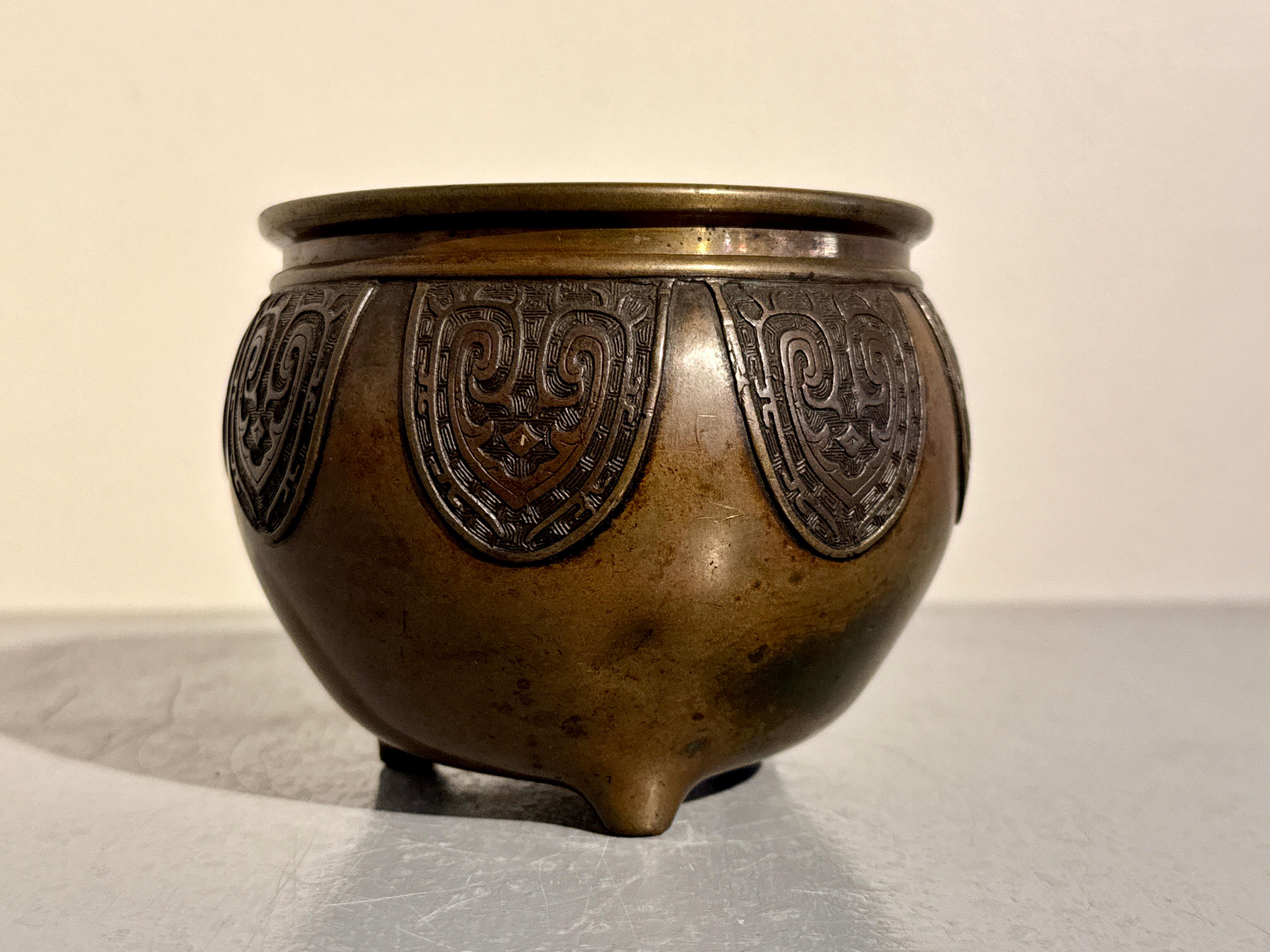 Chinese Archaistic Bronze Tripod Censer, late Qing Dynasty, c 1900, China In Good Condition For Sale In Austin, TX