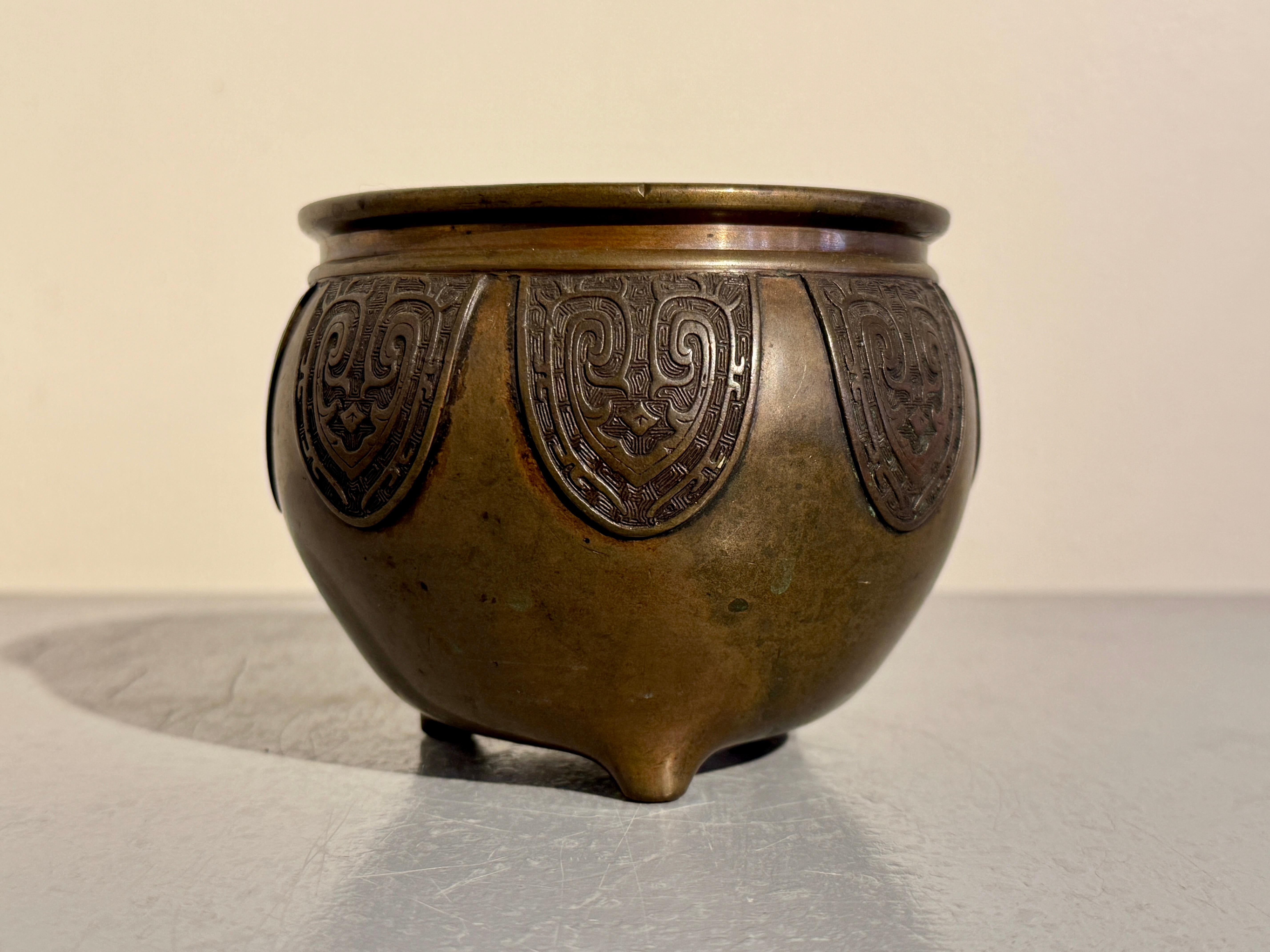 Chinese Archaistic Bronze Tripod Censer, late Qing Dynasty, c 1900, China For Sale 1