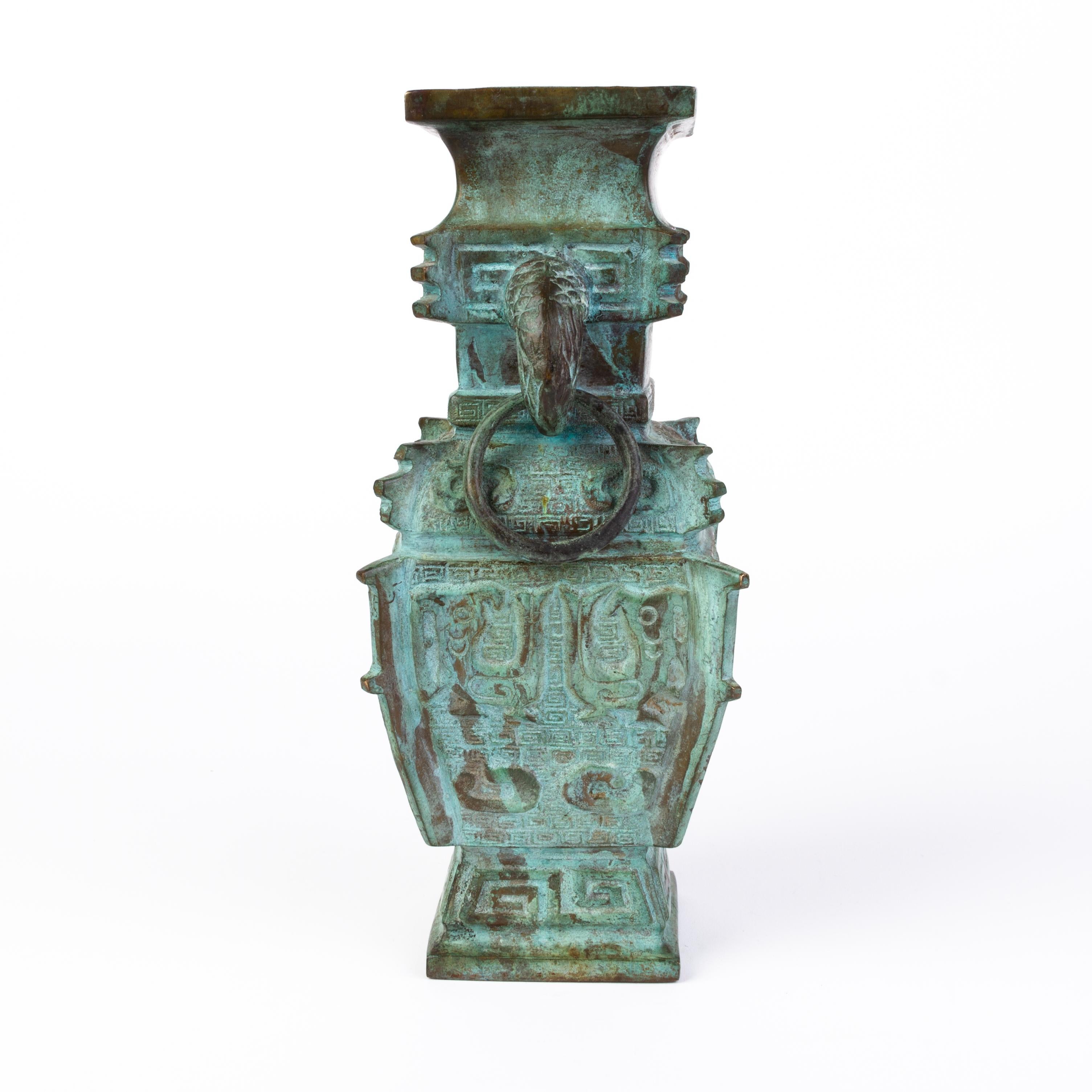 Early 20th century Chinese archaist vase, bronze.
From a private collection.
Free international shipping.