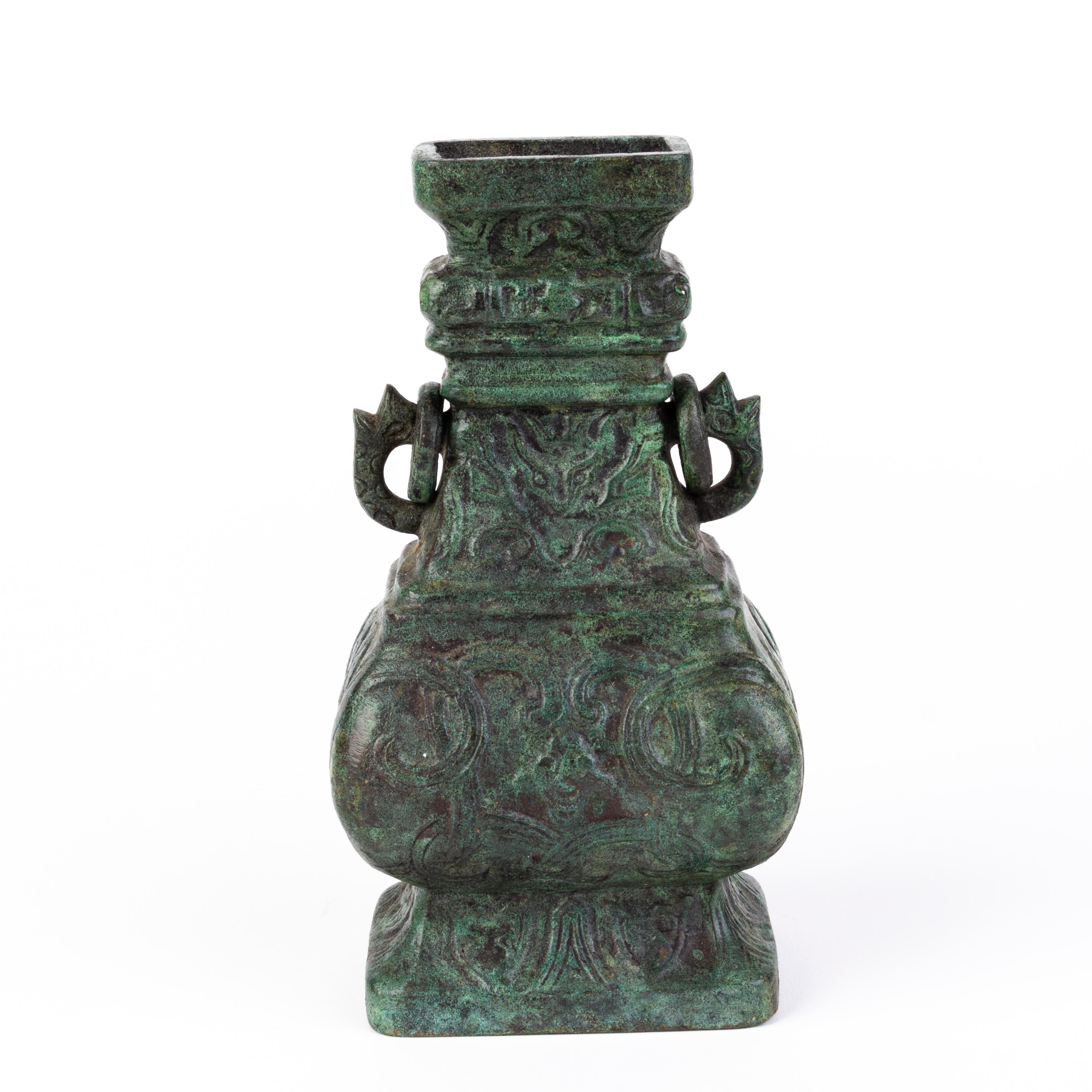 early archaic vase