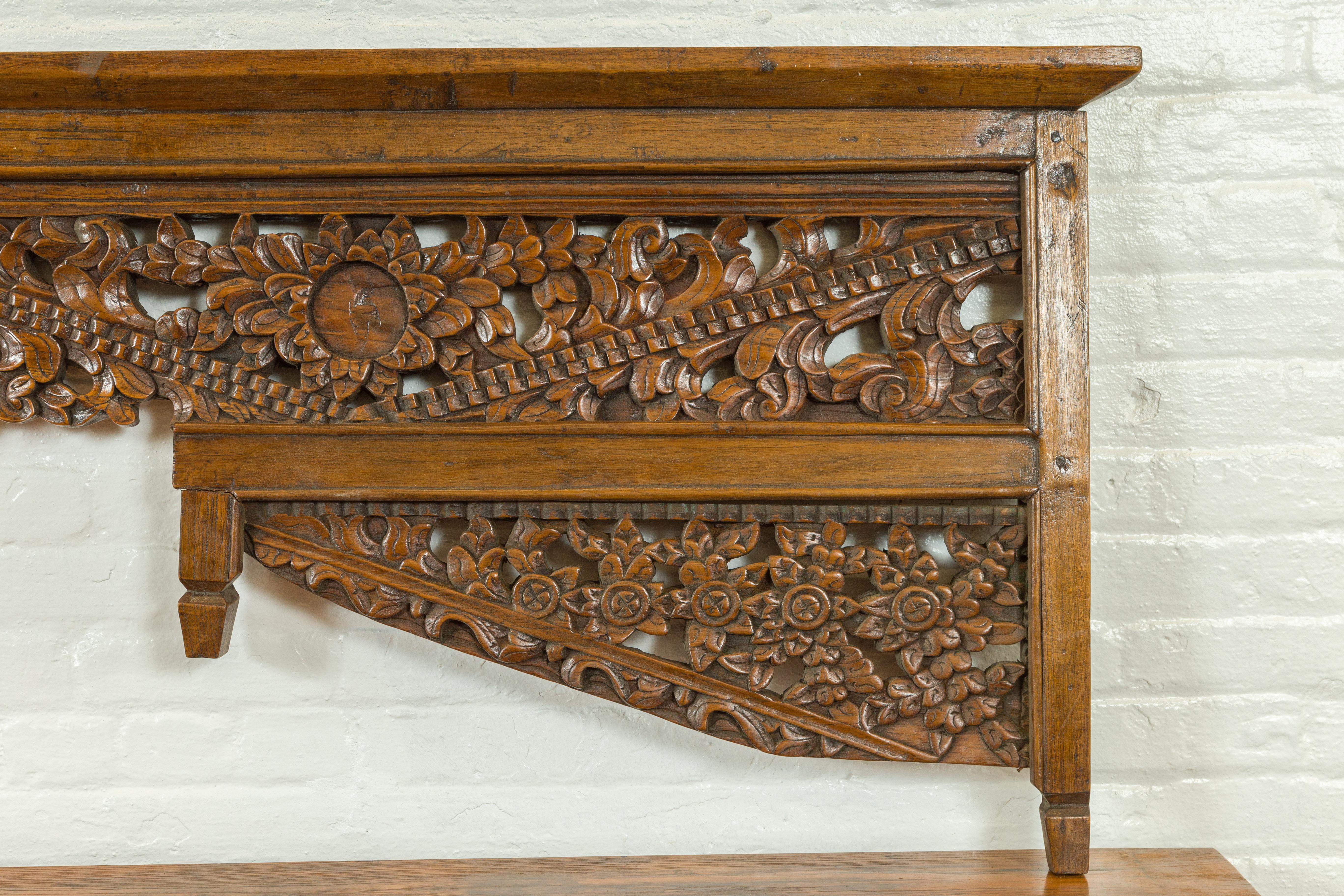 Chinese Architectural Wooden Temple Panel with Detailed Floral Carvings In Good Condition For Sale In Yonkers, NY