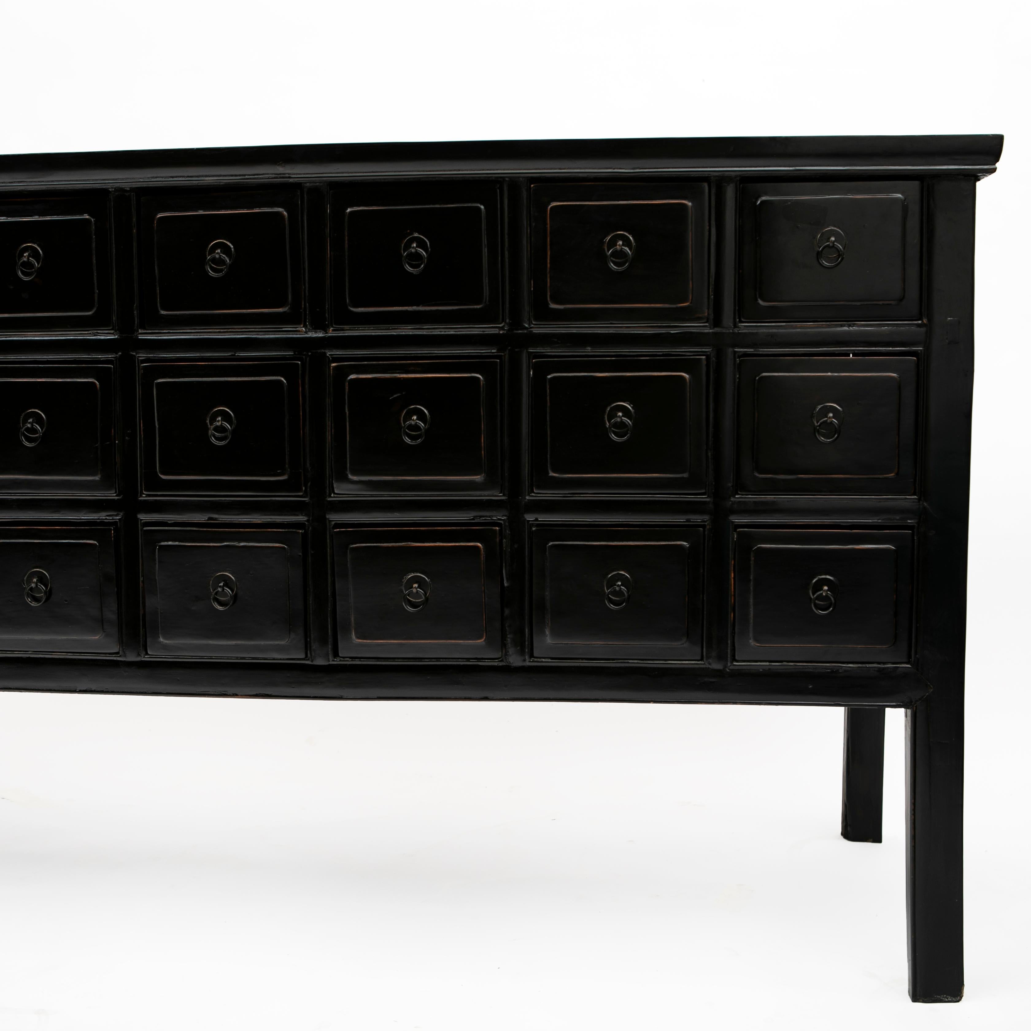 Black Lacquered Art Deco Chest For Sale 2