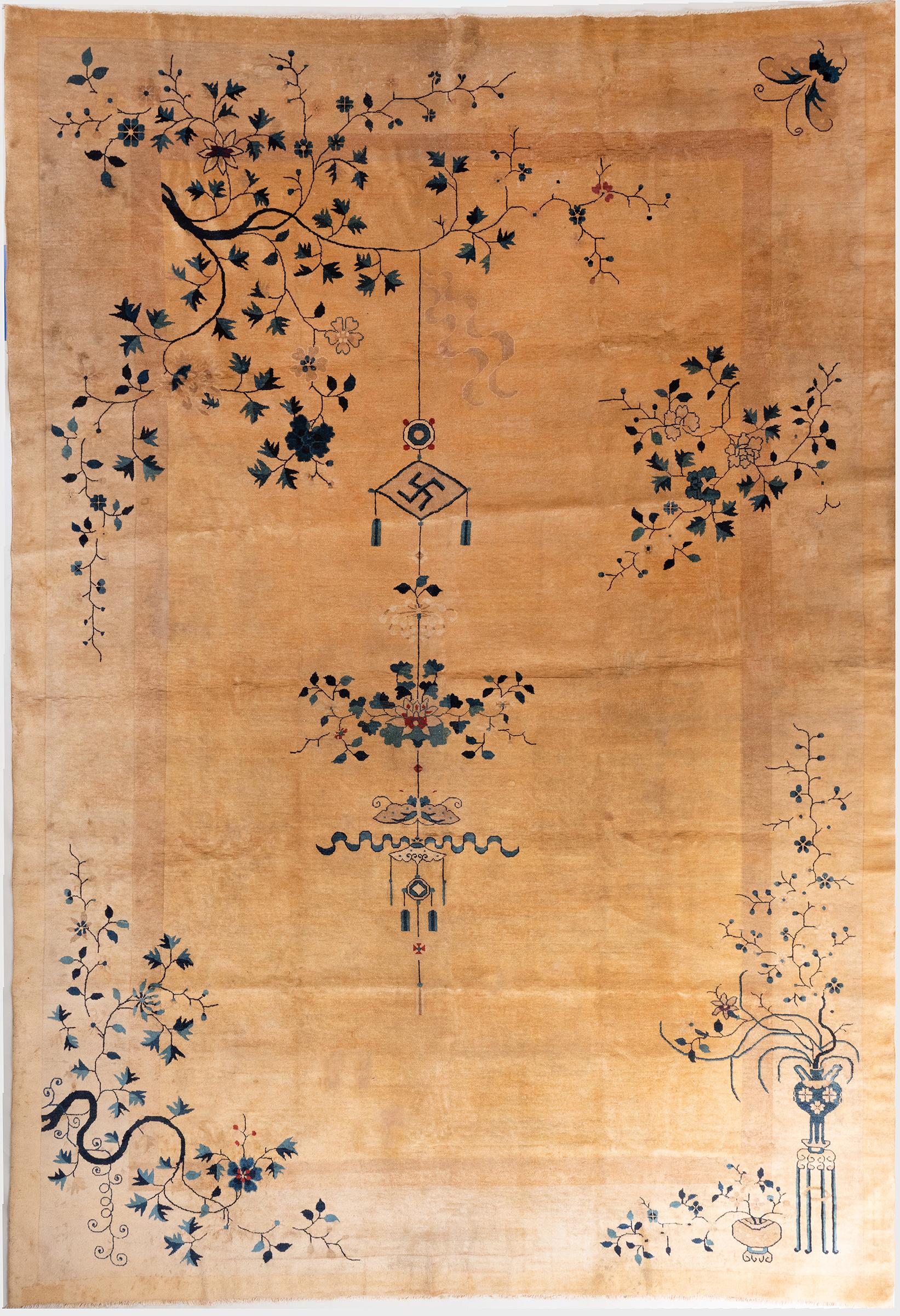 Chinese Art Deco Carpet In Good Condition For Sale In Hudson, NY