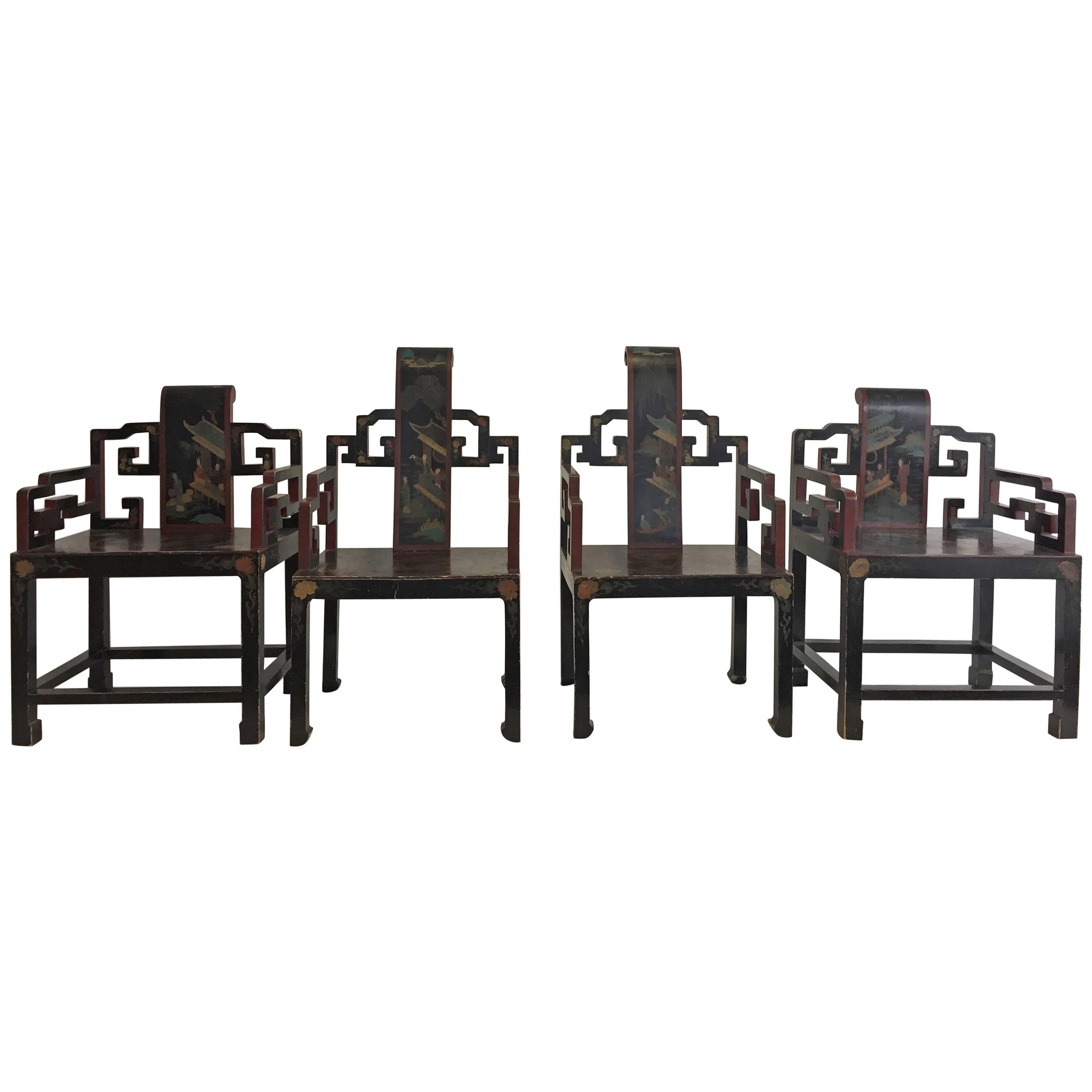 Set di quattro sedie cinesi Art Deco intagliate e dipinte a mano in vendita