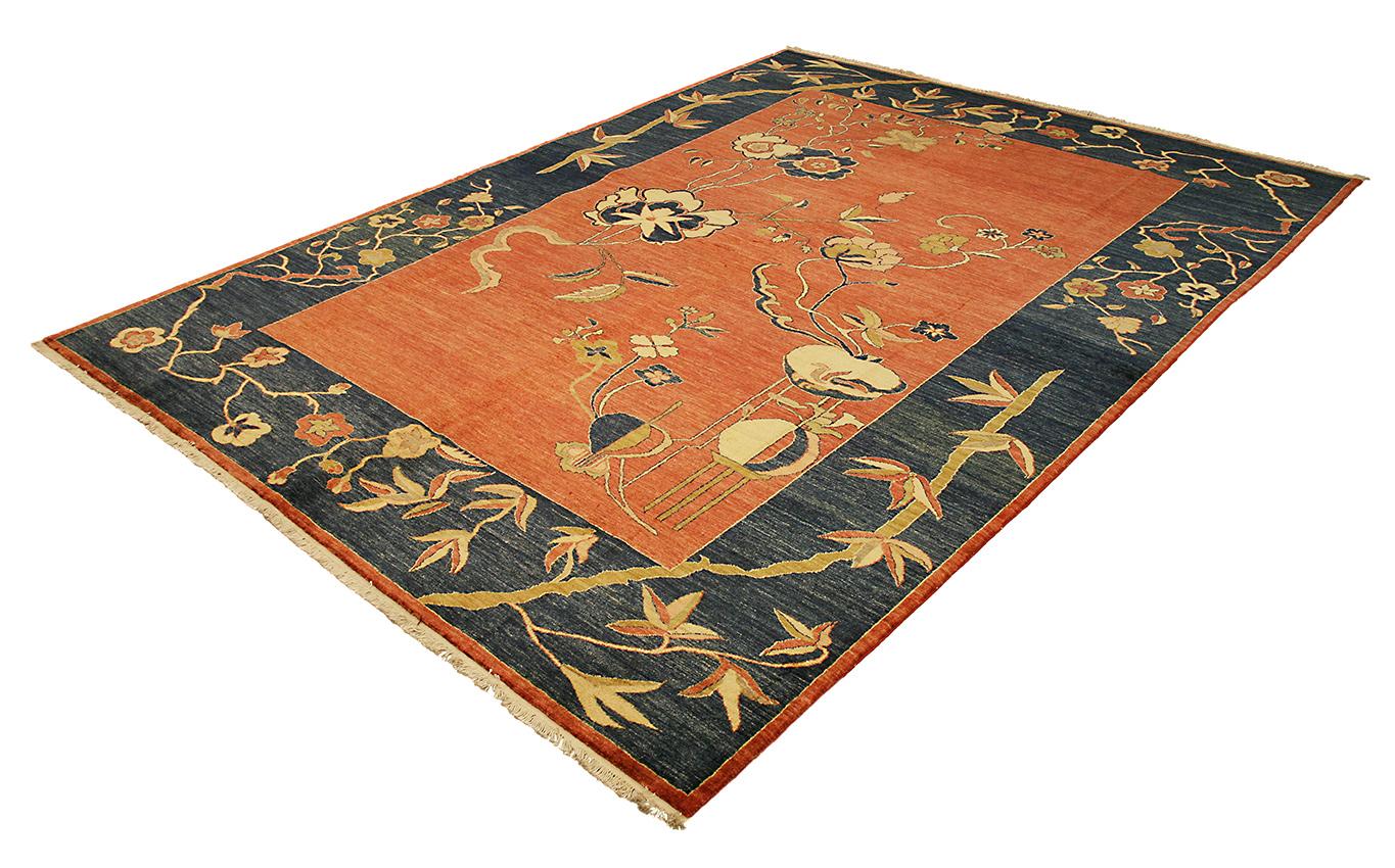 Chinese Art Deco Design Rug In Excellent Condition For Sale In Ferrara, IT