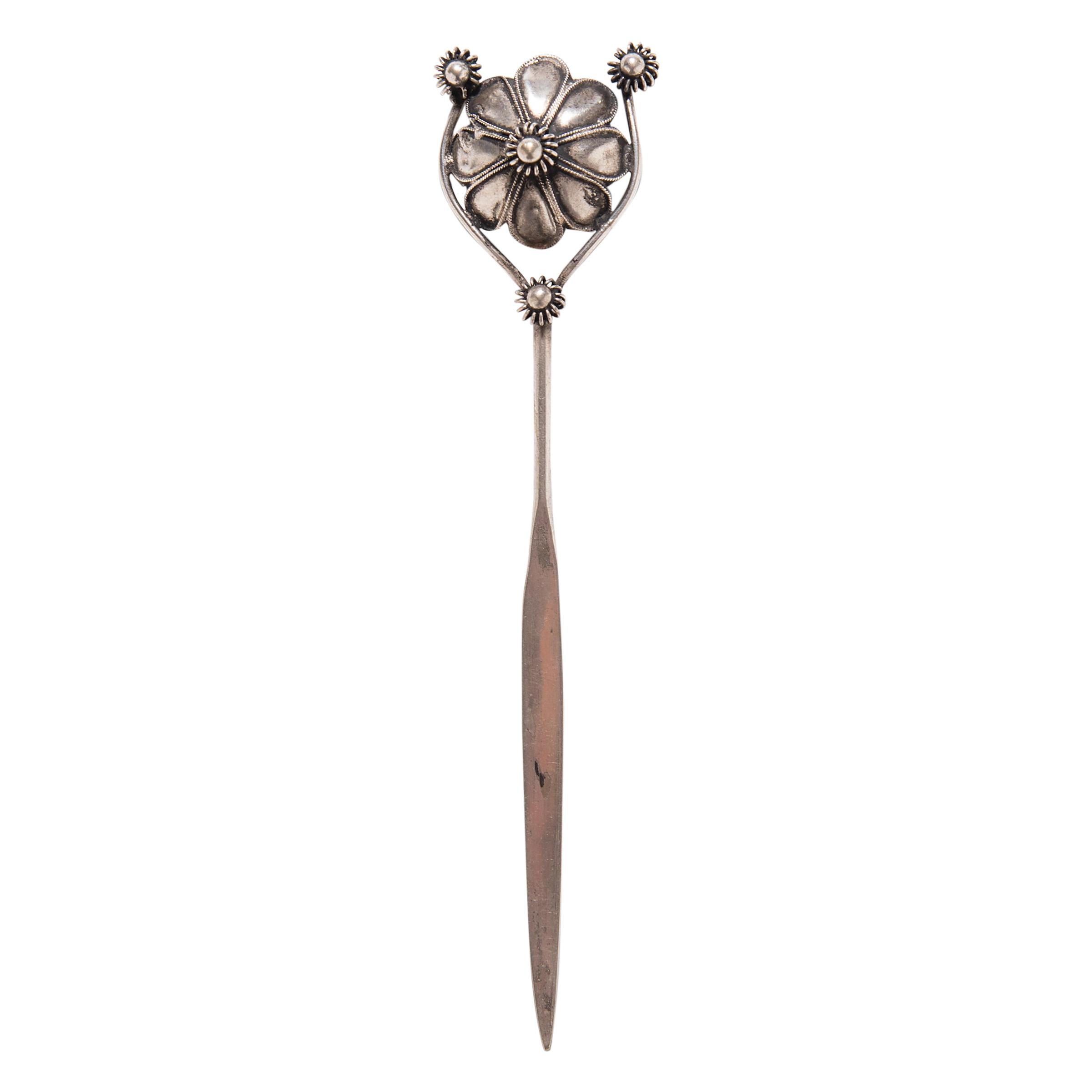 Chinese Art Deco Floral Silver Hairpin