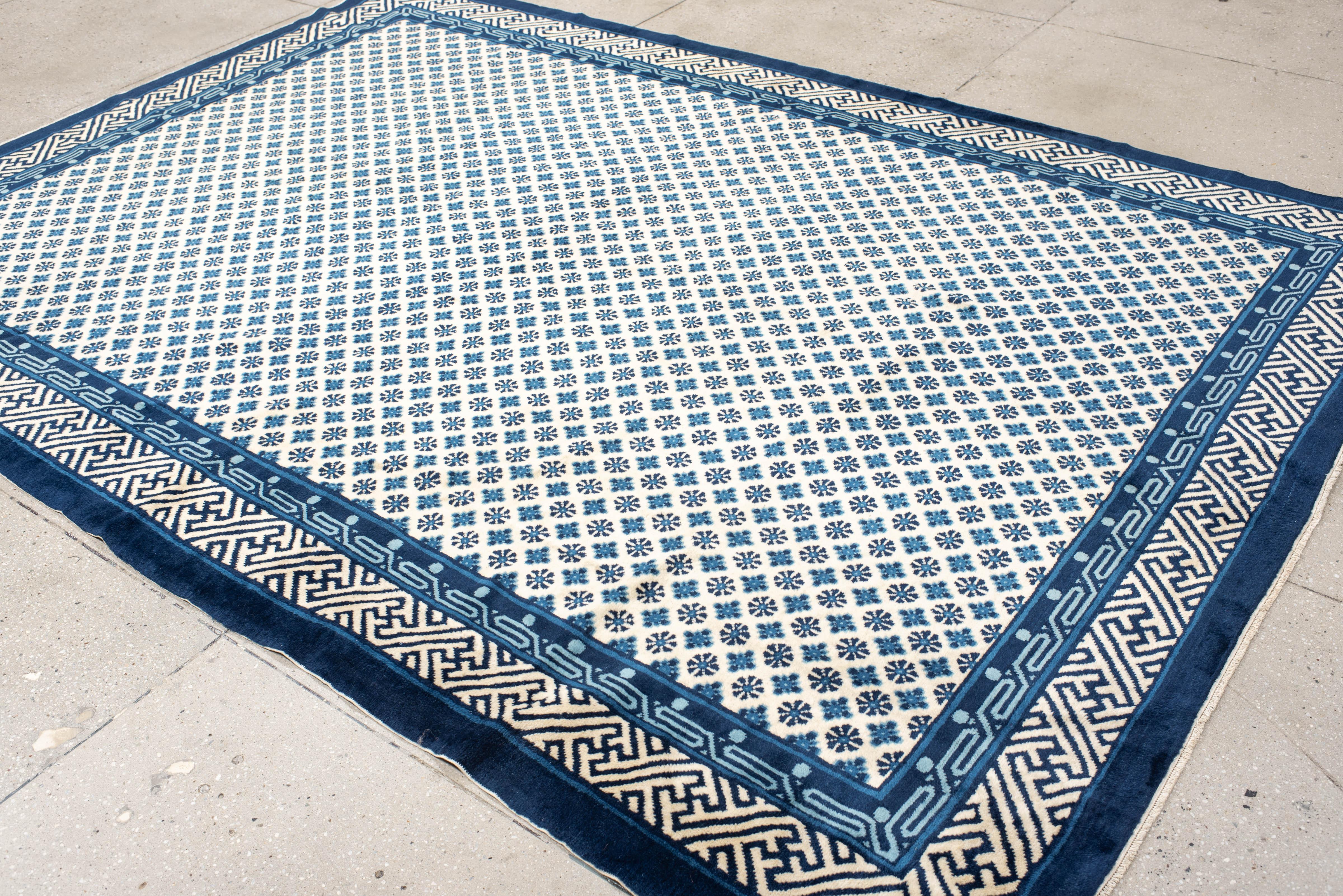 Moevment Rugs Chinese Art Deco Movement Rug, 1970s 80s For Sale at 1stDibs