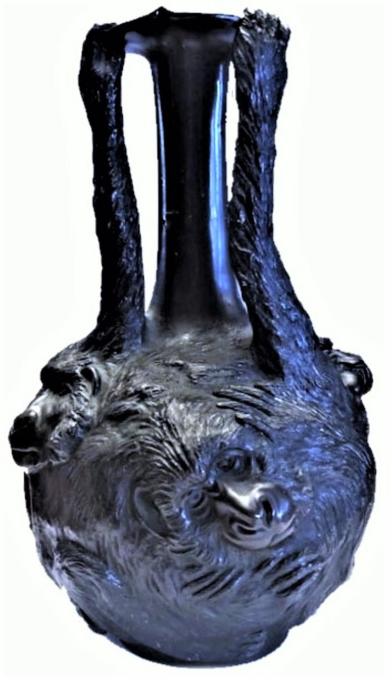 Chinese Art Deco Patinated Bronze Vase with Monkeys, circa 1920s 3
