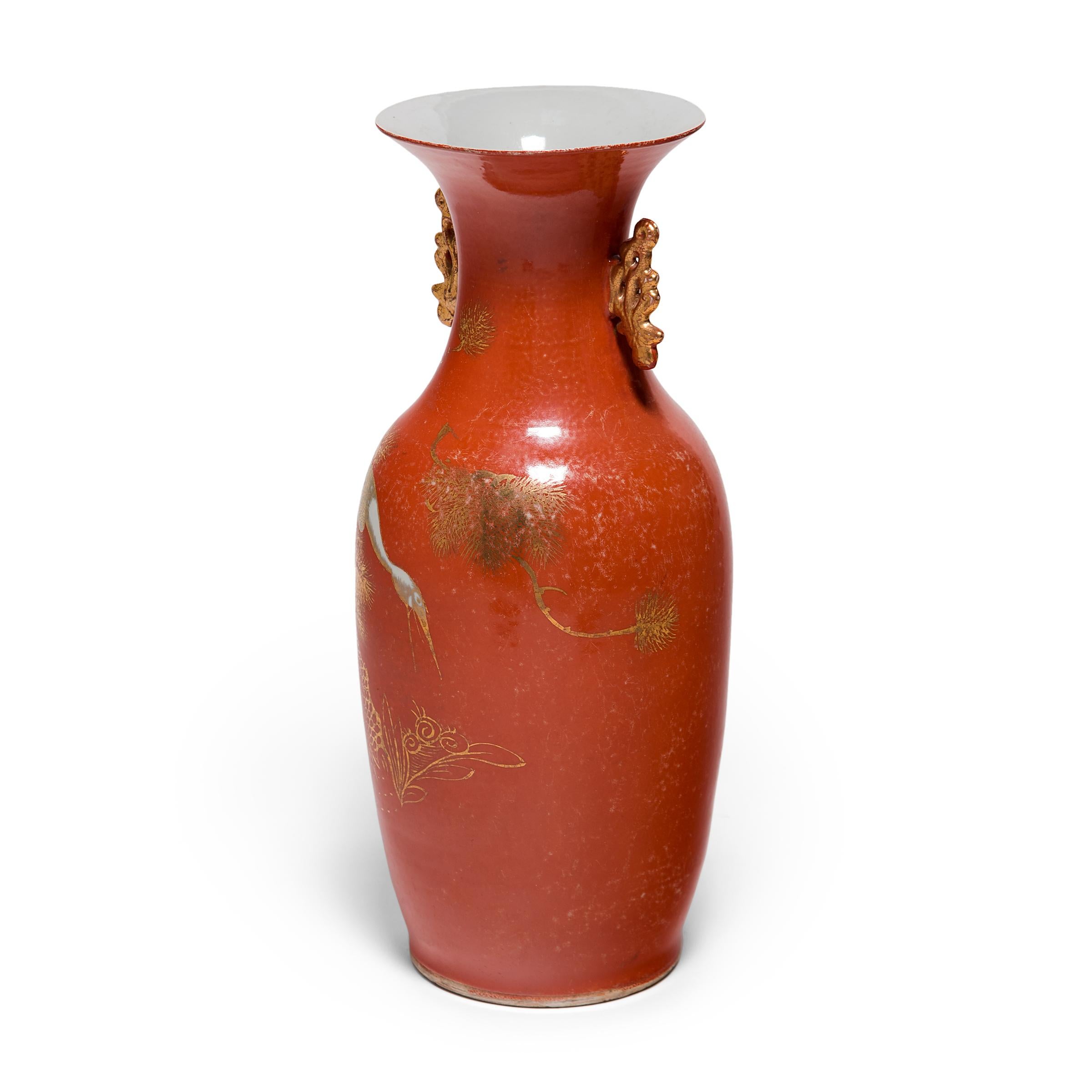 Chinesische persische Art-déco-Vase mit weißen Kranichen, ca. 1920er Jahre (Glasiert) im Angebot