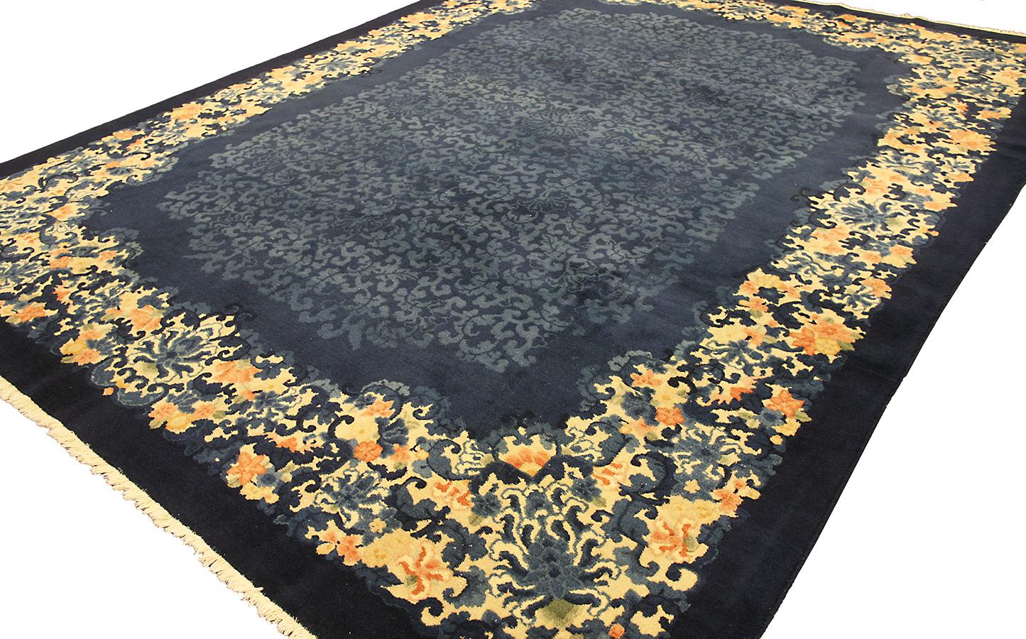Chinese Art Deco Rug By Walter Nichols In Good Condition For Sale In Ferrara, IT