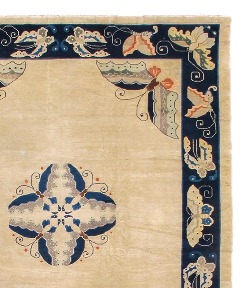 Hand-Knotted Chinese Art Deco rug For Sale