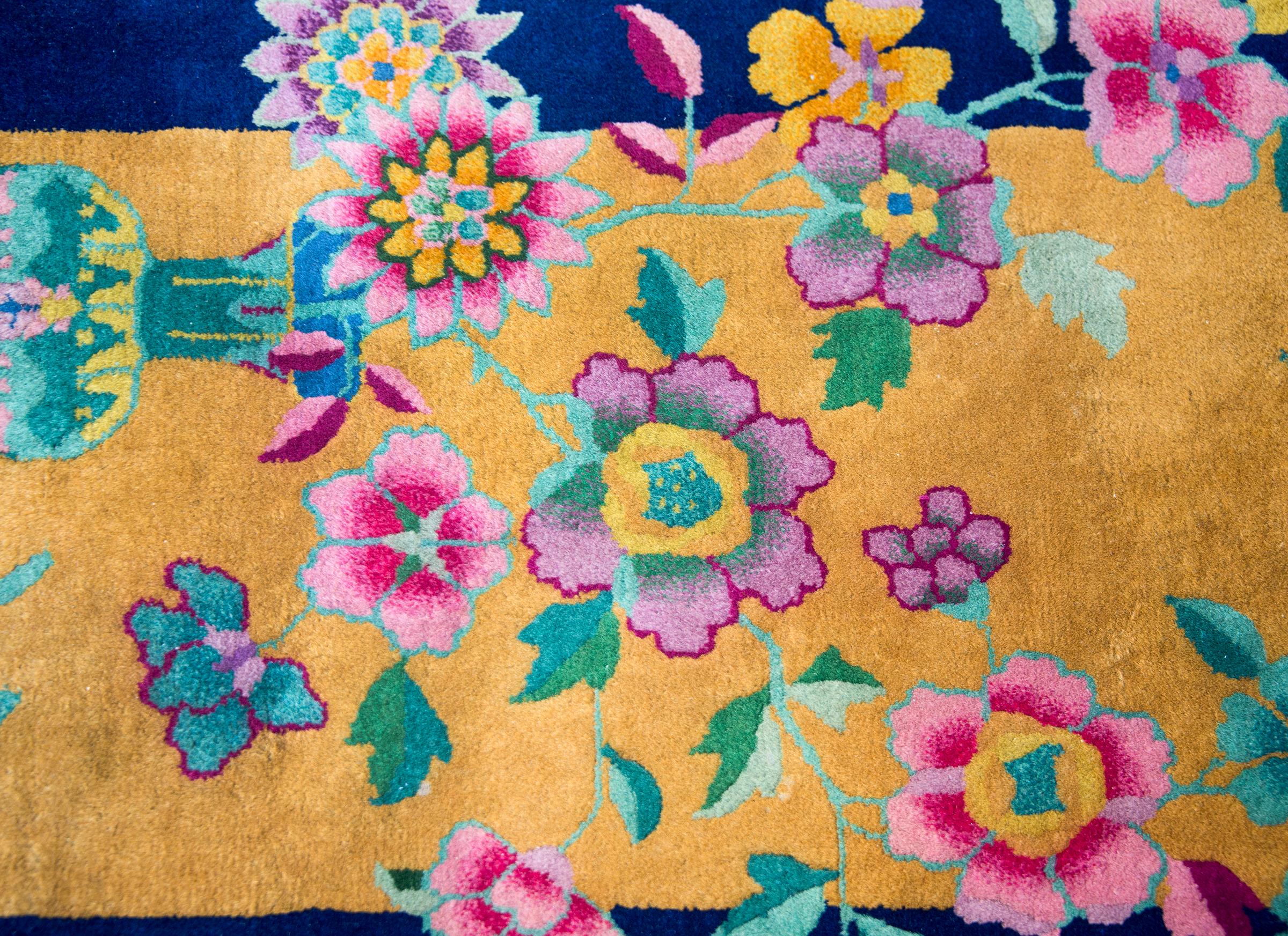 Mid-20th Century Chinese Art Deco Rug For Sale