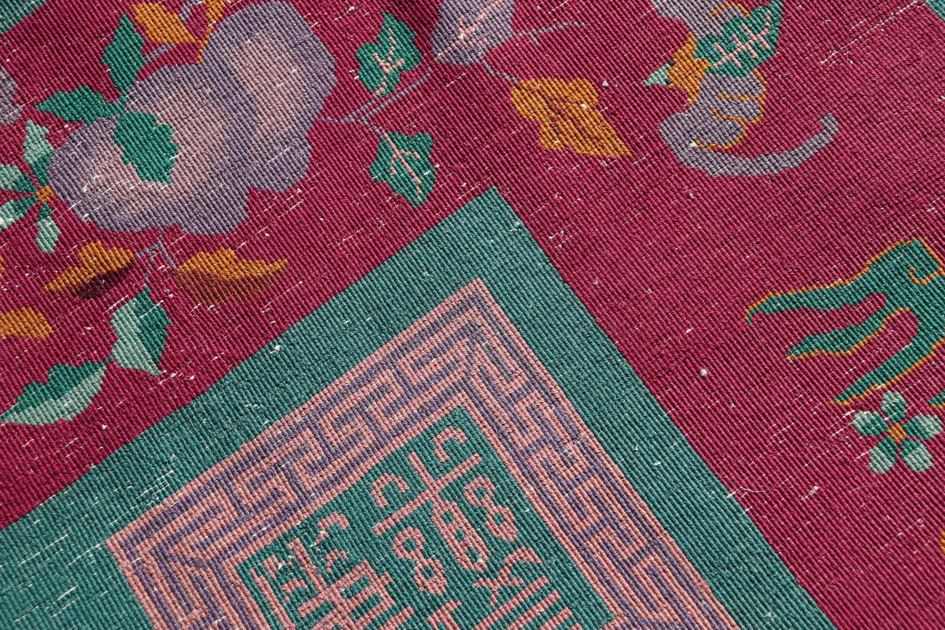 Chinesische Art Deco Teppich mit großen Vining Blume 9'6