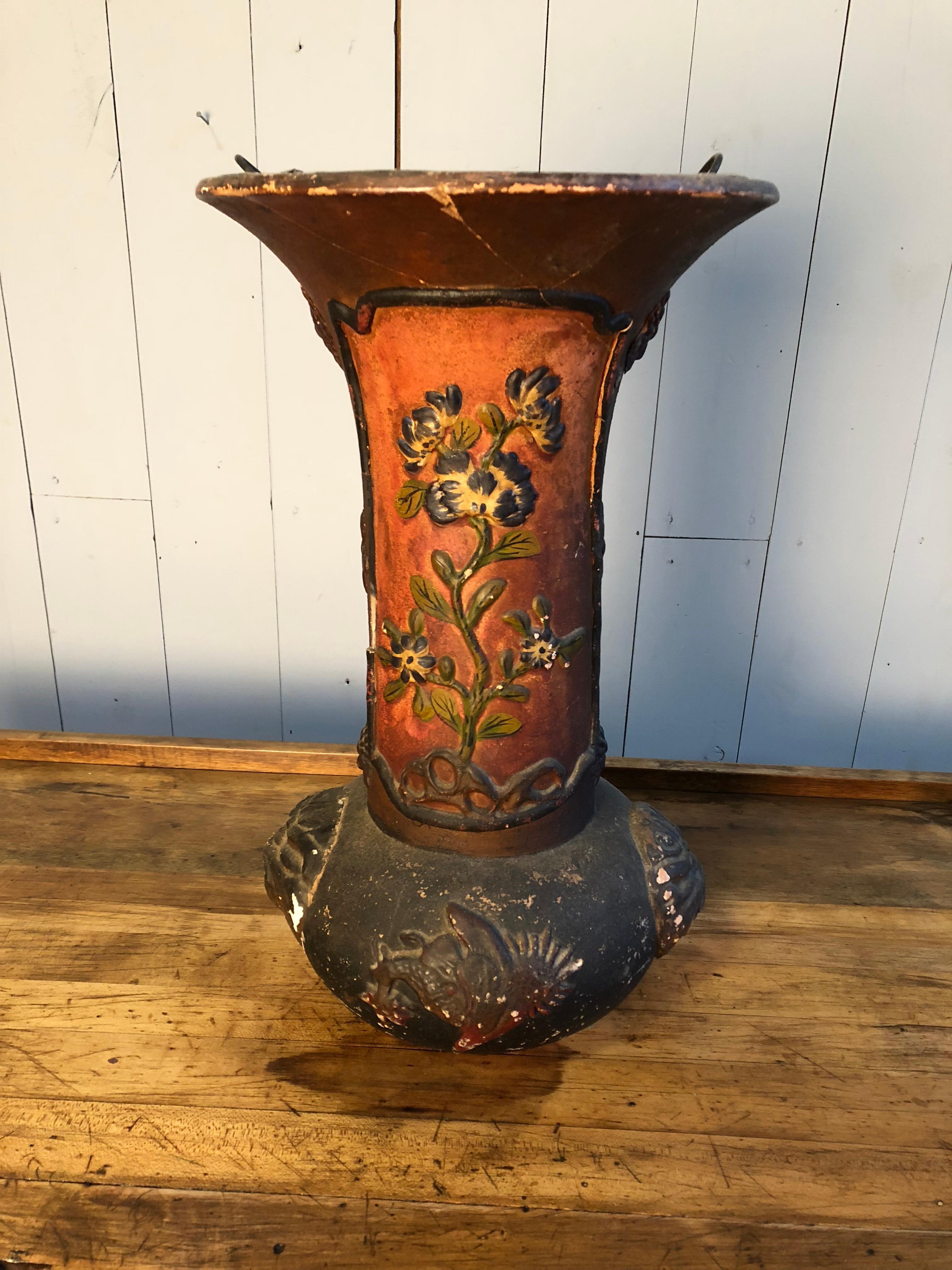 Chinese Art Nouveau Vase In Fair Condition For Sale In Doylestown, PA