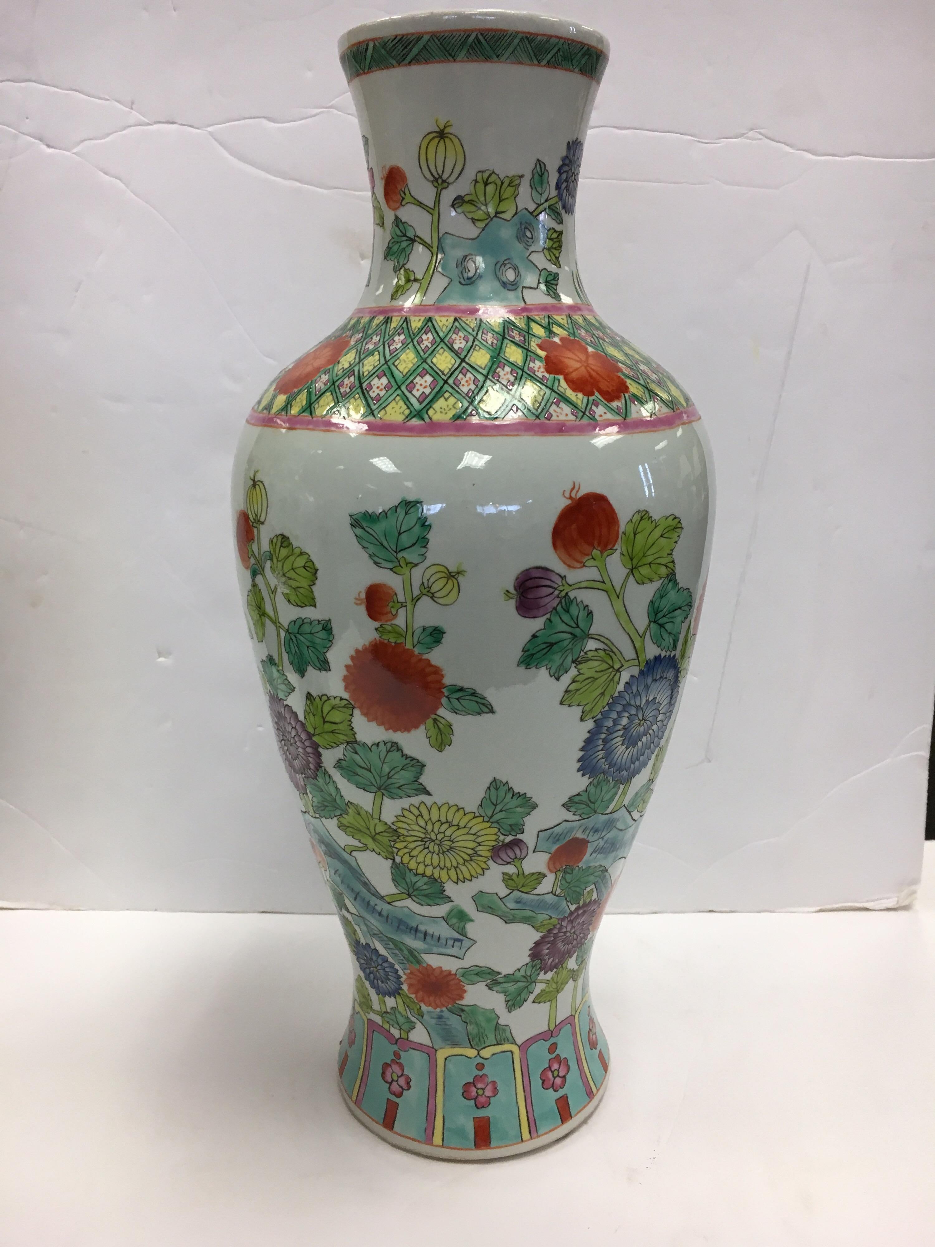 Chinoiserie Chinese Asian Baluster Form Porcelain Vase with Intricate Painted Flowers & Vine