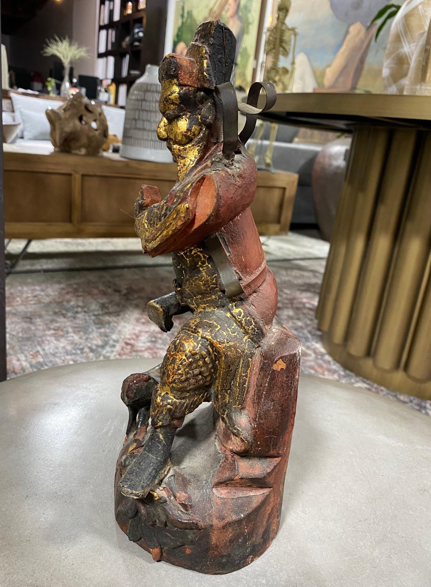 Chinese Asian Giltwood Carved Ancestor Temple Shrine Emperor Figure with Tiger In Good Condition For Sale In Studio City, CA