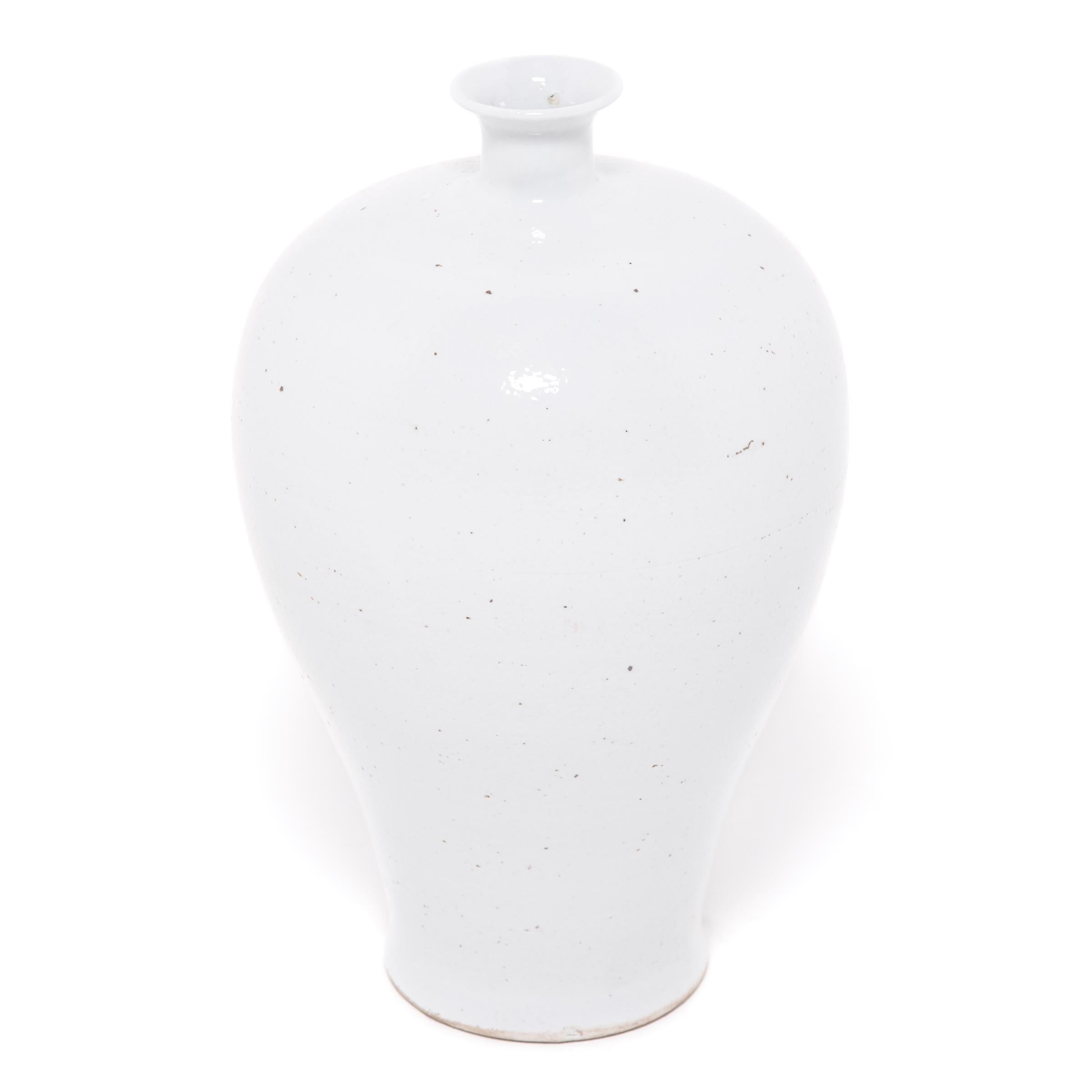 Minimalist Chinese Bai White Meiping Jar For Sale