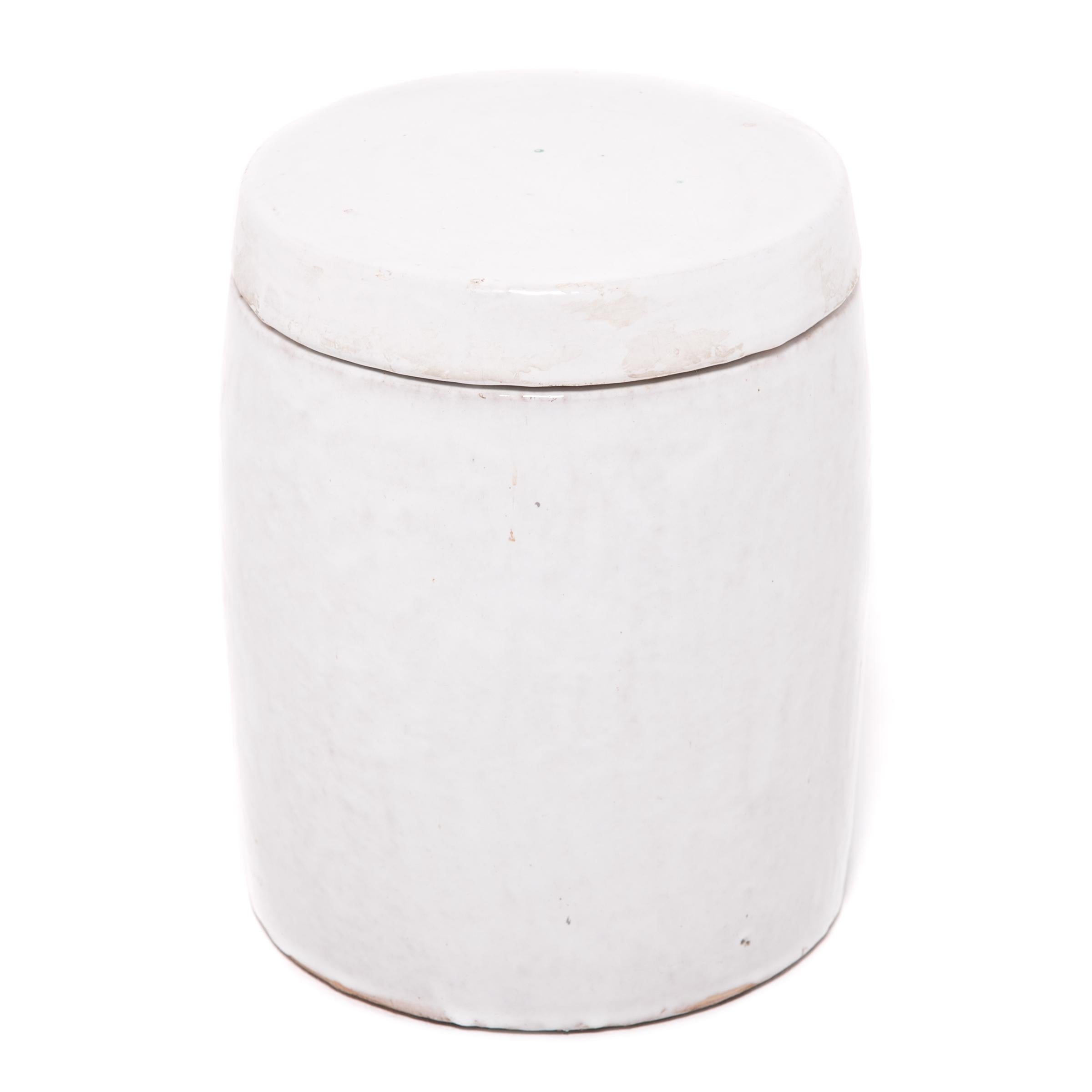 Minimalist Chinese Bai White Apothecary Container, circa 1900