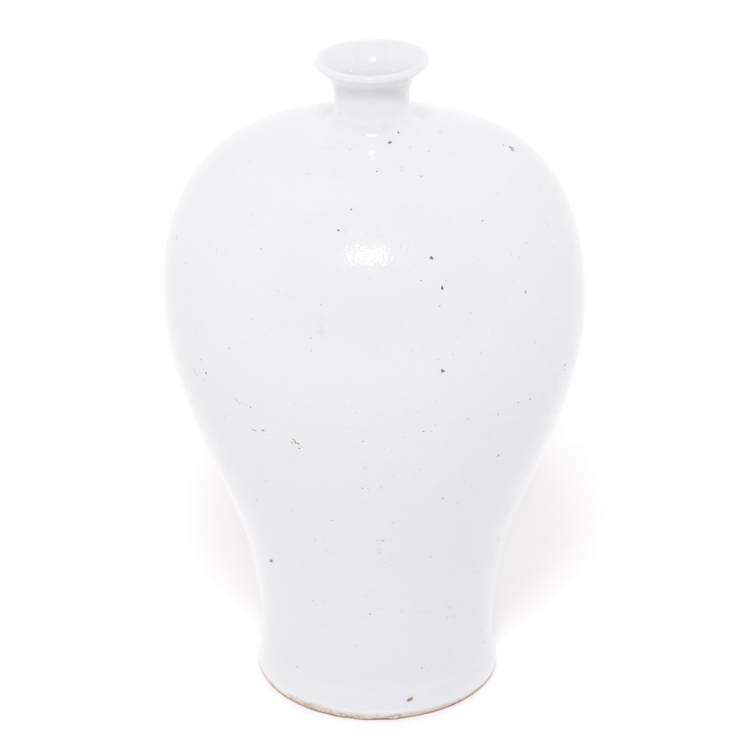 Glazed Chinese Bai White Meiping Vase For Sale