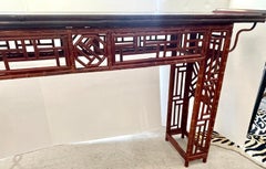 Tavolino da altare cinese in bambù con Brighton Pavilion  Traforo